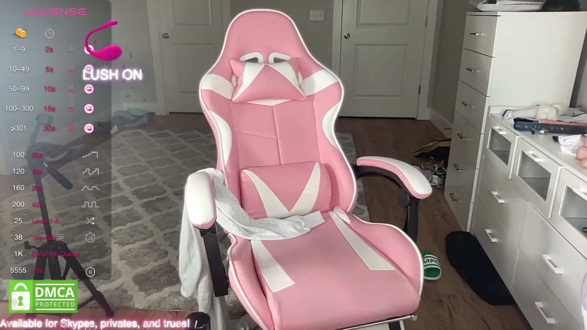 Gallery image thumbnail from Sarahsweets18's myfreecams stream on, 10/16/2023, 16:25 image 15 of 20