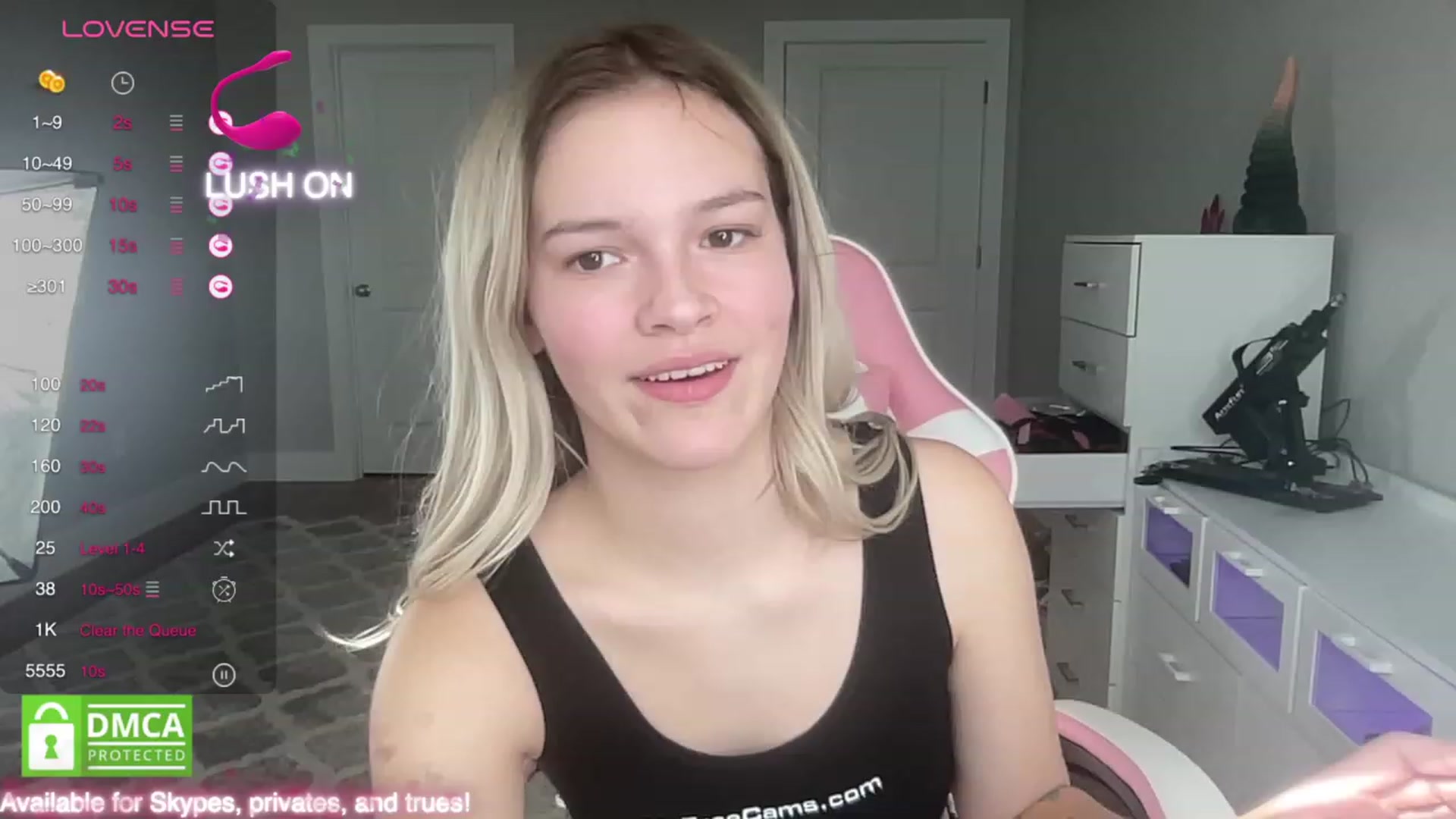 Gallery image thumbnail from Sarahsweets18's myfreecams stream on, 10/29/2023, 16:21 image 14 of 20