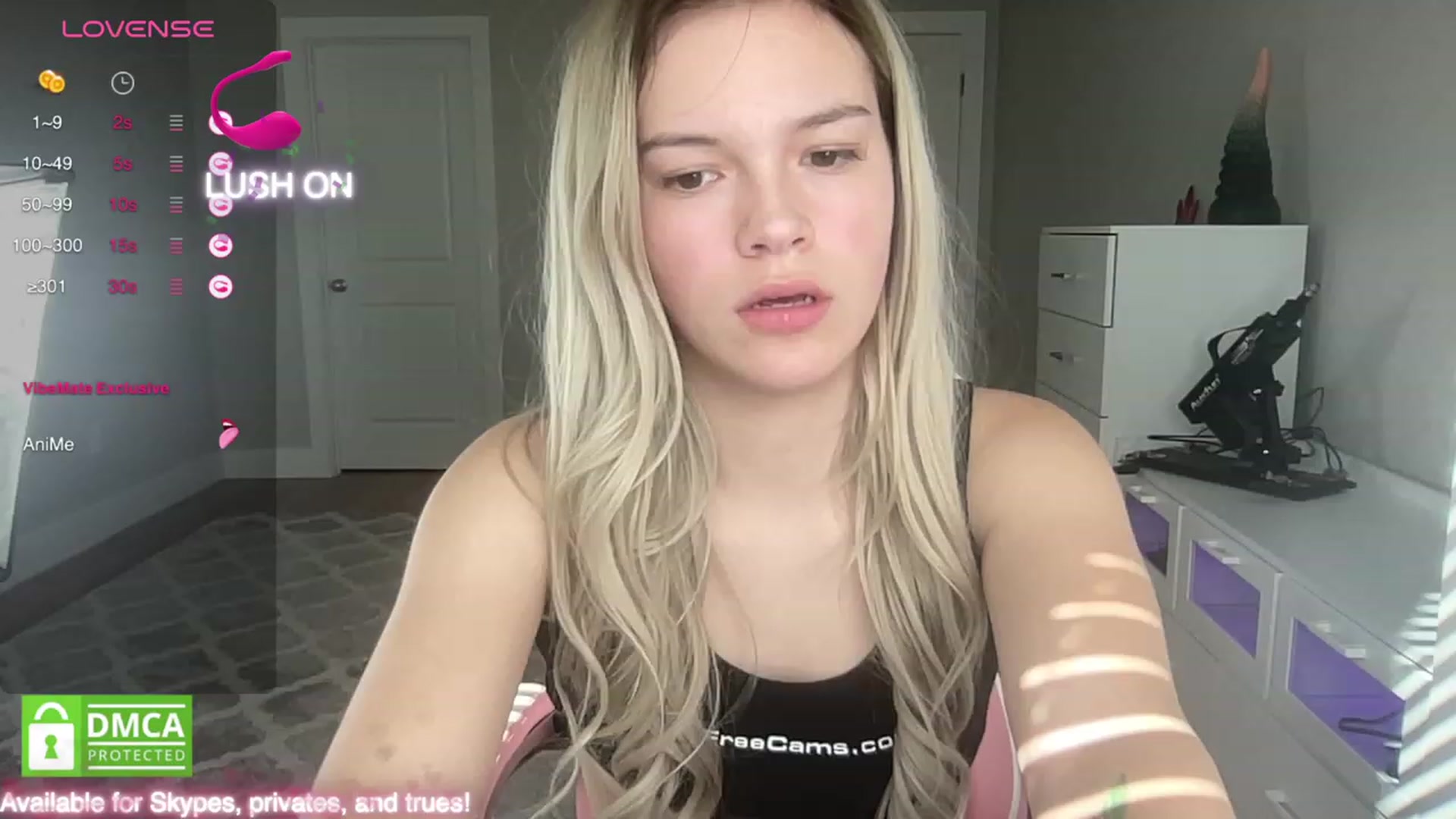 Gallery image thumbnail from Sarahsweets18's myfreecams stream on, 10/29/2023, 16:21 image 5 of 20