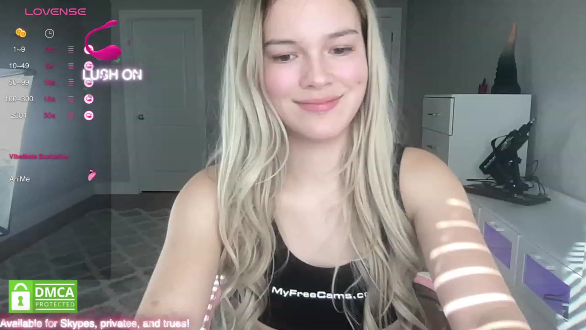 Gallery image thumbnail from Sarahsweets18's myfreecams stream on, 10/29/2023, 16:21 image 4 of 20