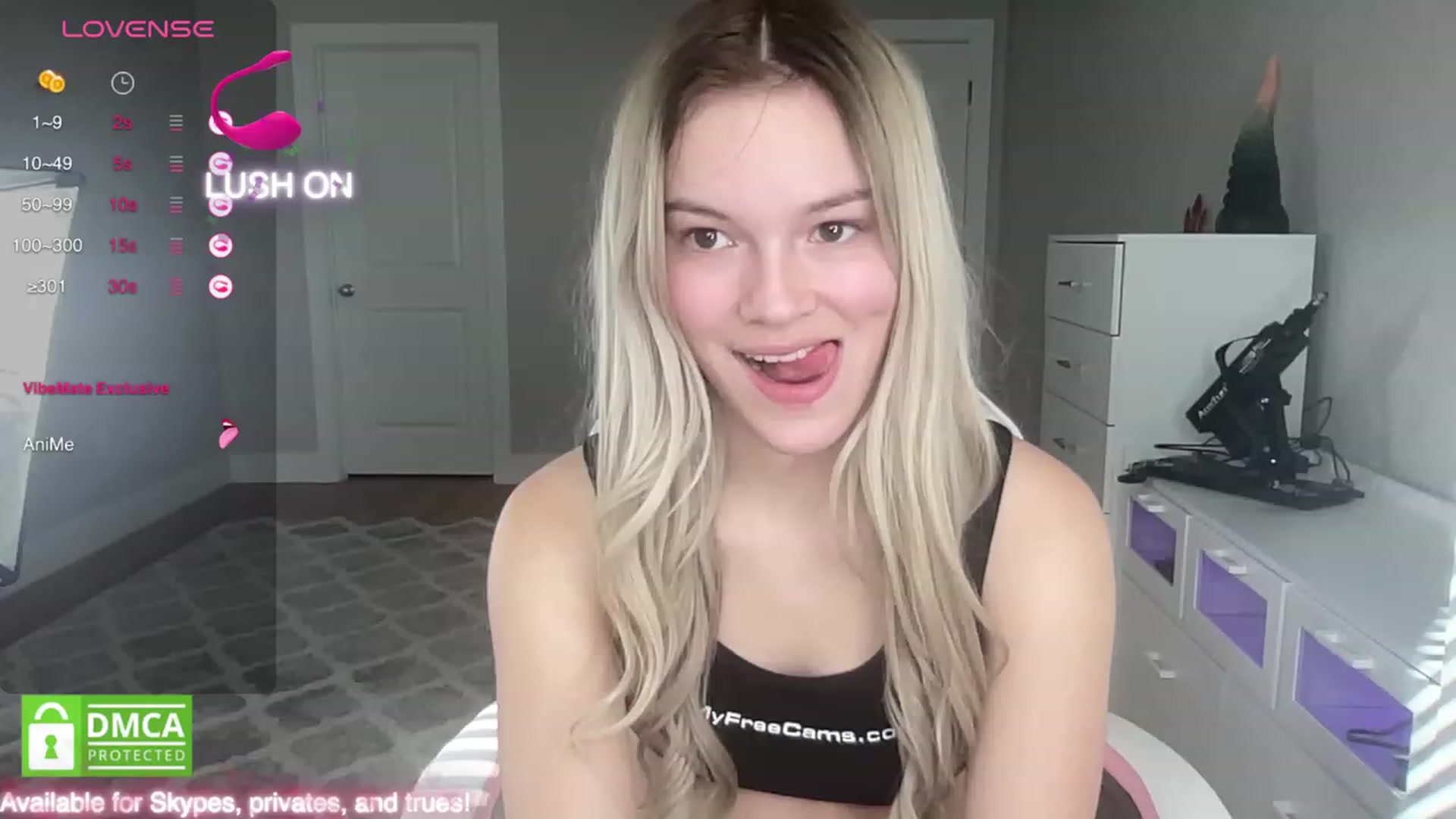 Gallery image thumbnail from Sarahsweets18's myfreecams stream on, 10/29/2023, 16:21 image 6 of 20