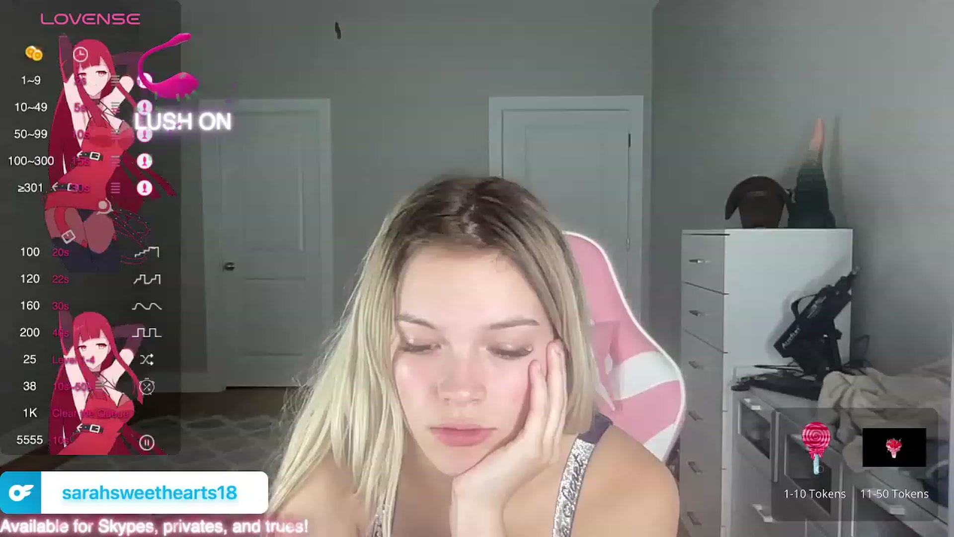 Gallery image thumbnail from Sarahsweets18's myfreecams stream on, 11/02/2023, 20:09 image 12 of 20