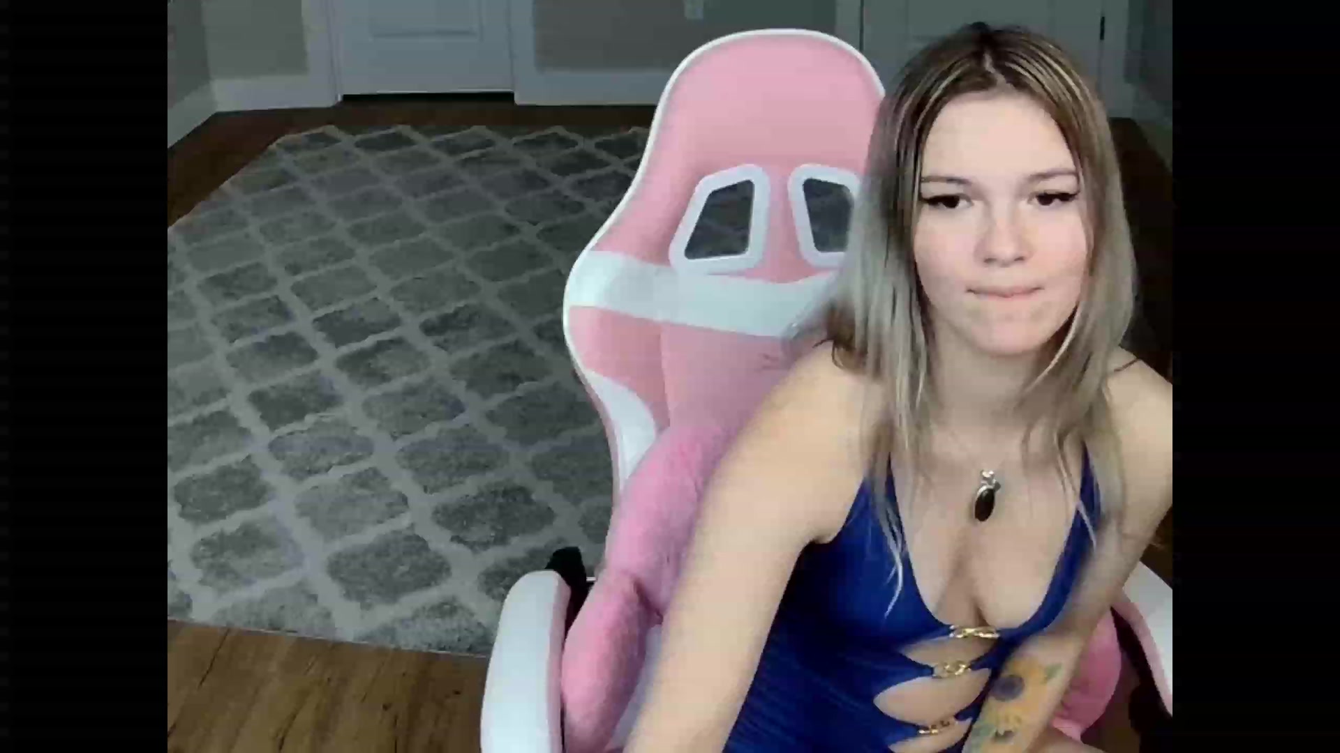 Gallery image thumbnail from Sarahsweets18's myfreecams stream on, 02/02/2024, 16:54 image 13 of 20