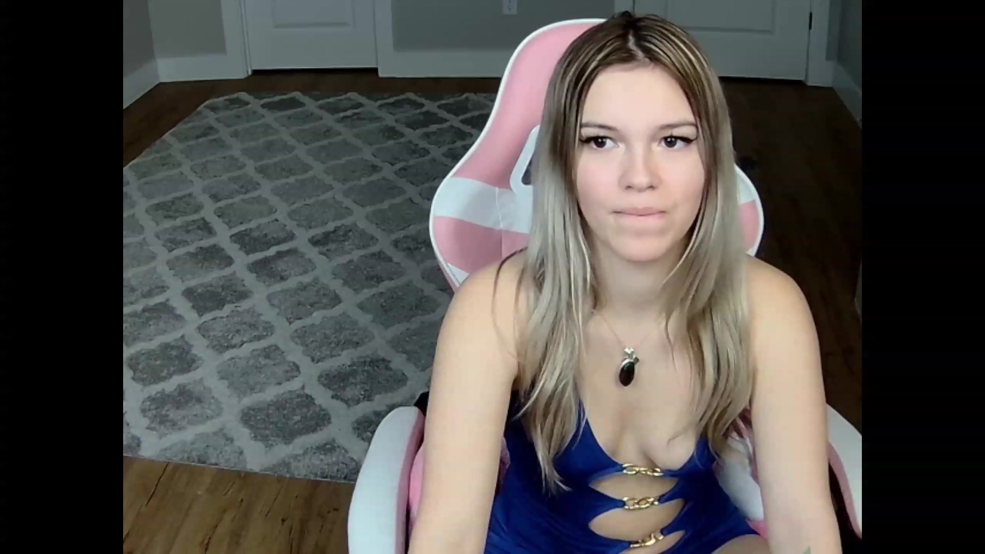 Gallery image thumbnail from Sarahsweets18's myfreecams stream on, 02/02/2024, 16:54 image 18 of 20