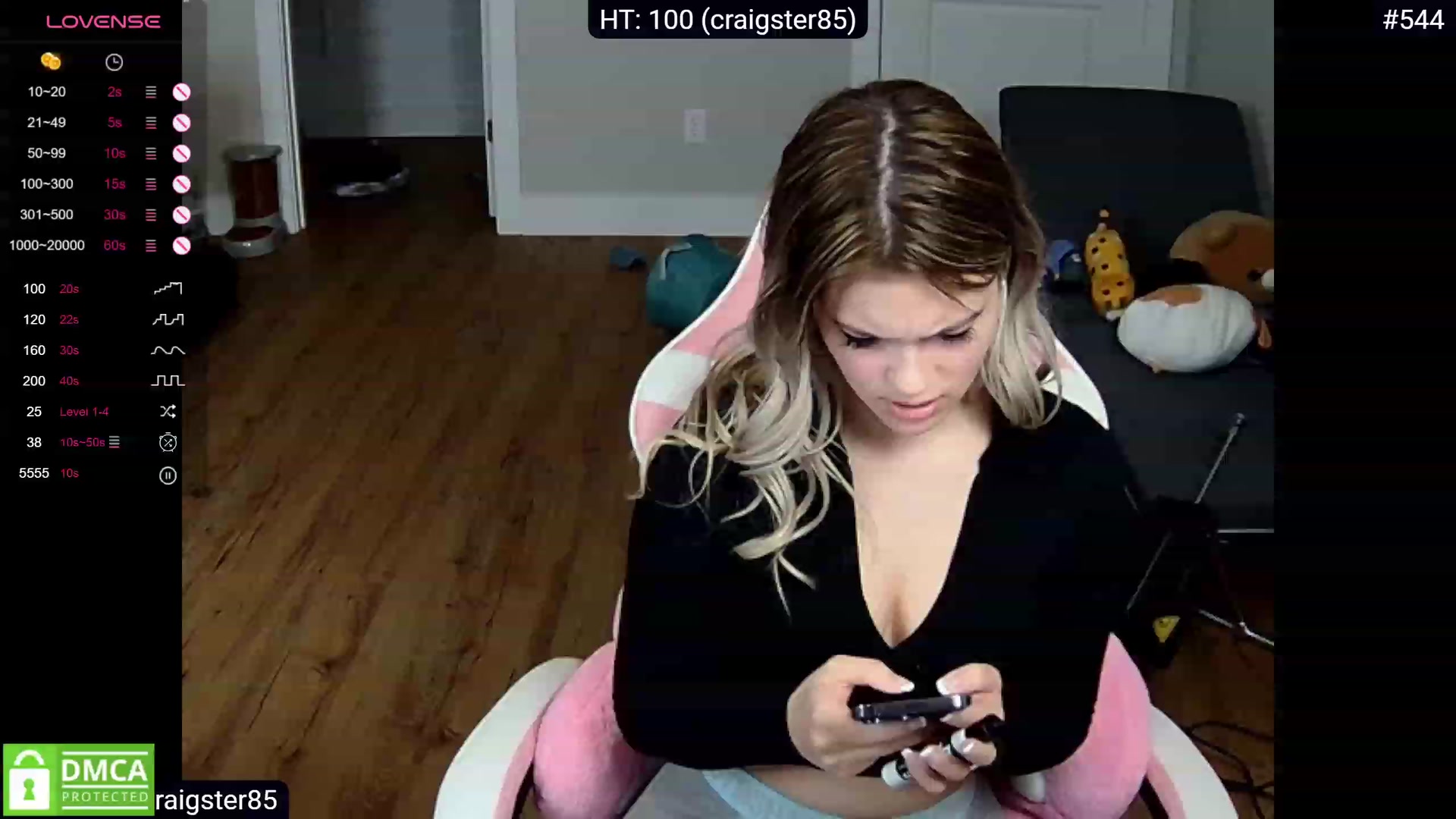 Gallery image thumbnail from Sarahsweets18's myfreecams stream on, 03/03/2024, 23:00 image 14 of 20