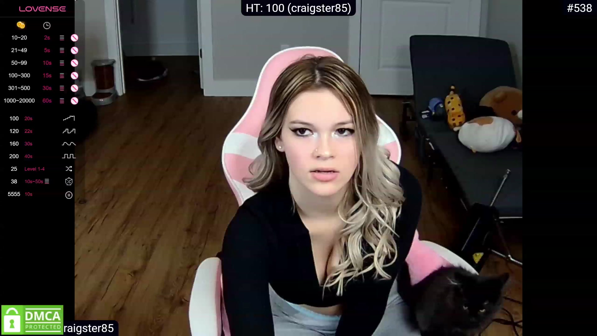 Gallery image thumbnail from Sarahsweets18's myfreecams stream on, 03/03/2024, 23:00 image 8 of 20