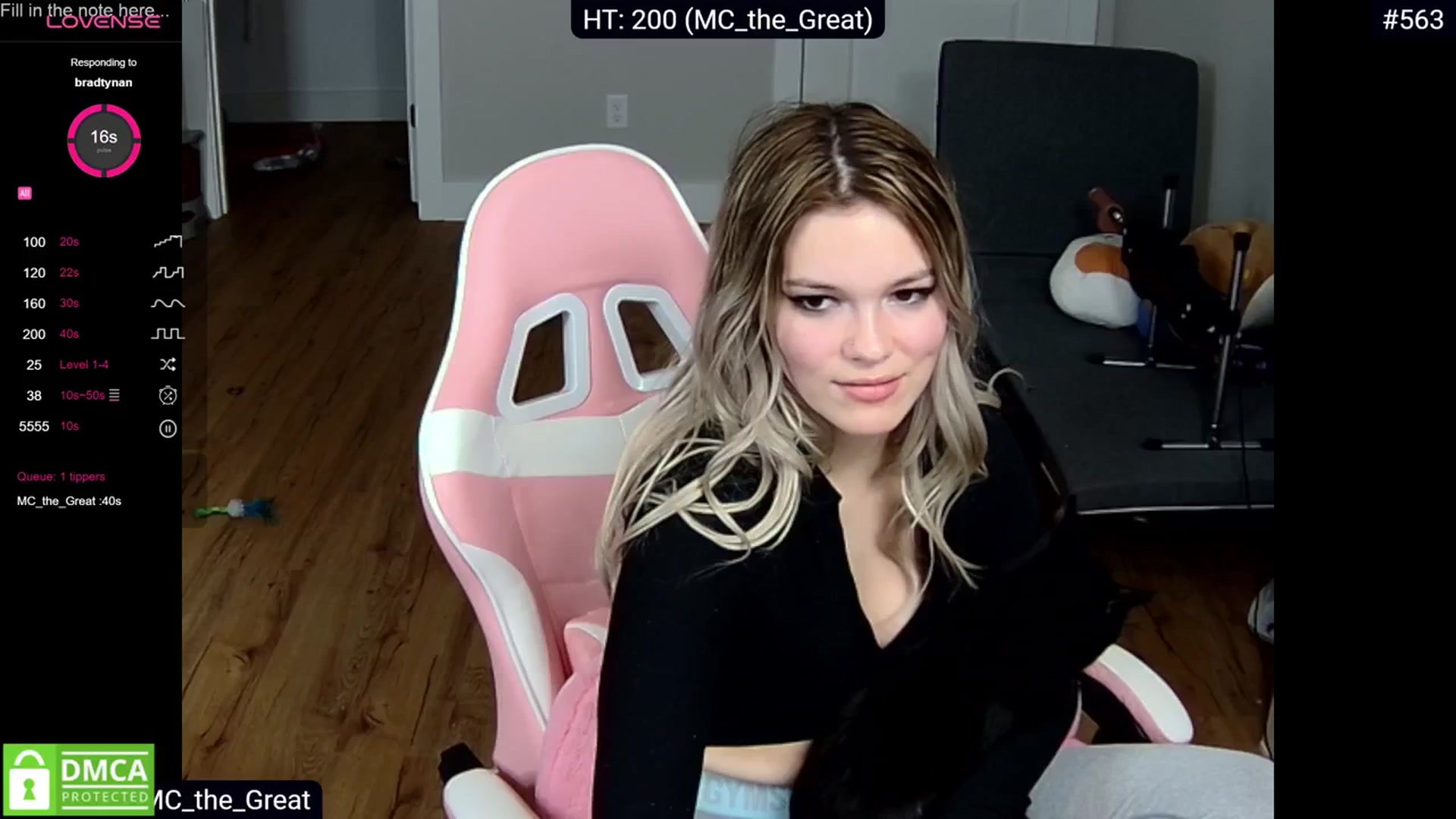 Gallery image thumbnail from Sarahsweets18's myfreecams stream on, 03/04/2024, 08:44 image 18 of 20
