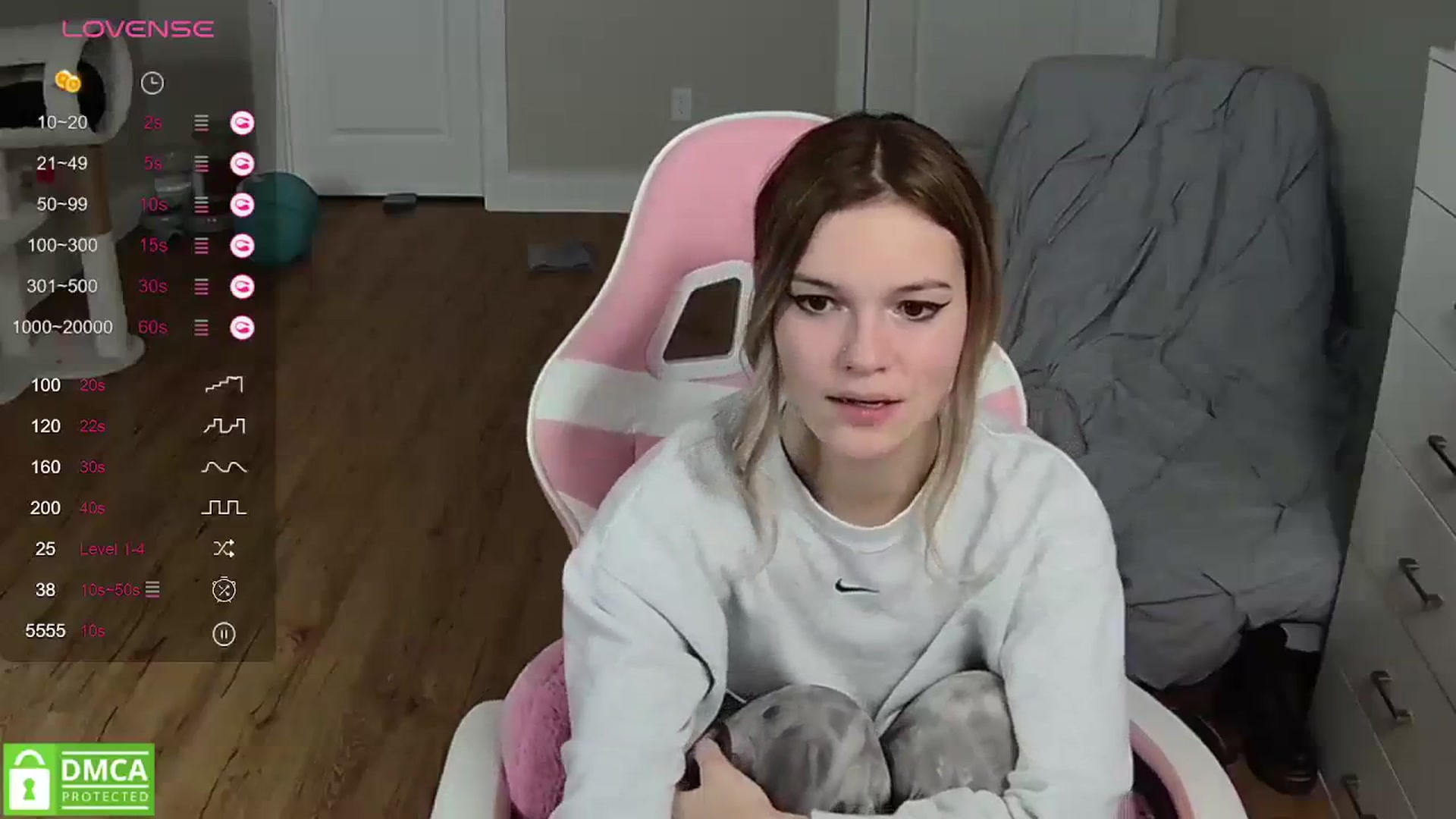 Gallery image thumbnail from Sarahsweets18's myfreecams stream on, 03/28/2024, 04:59 image 14 of 20