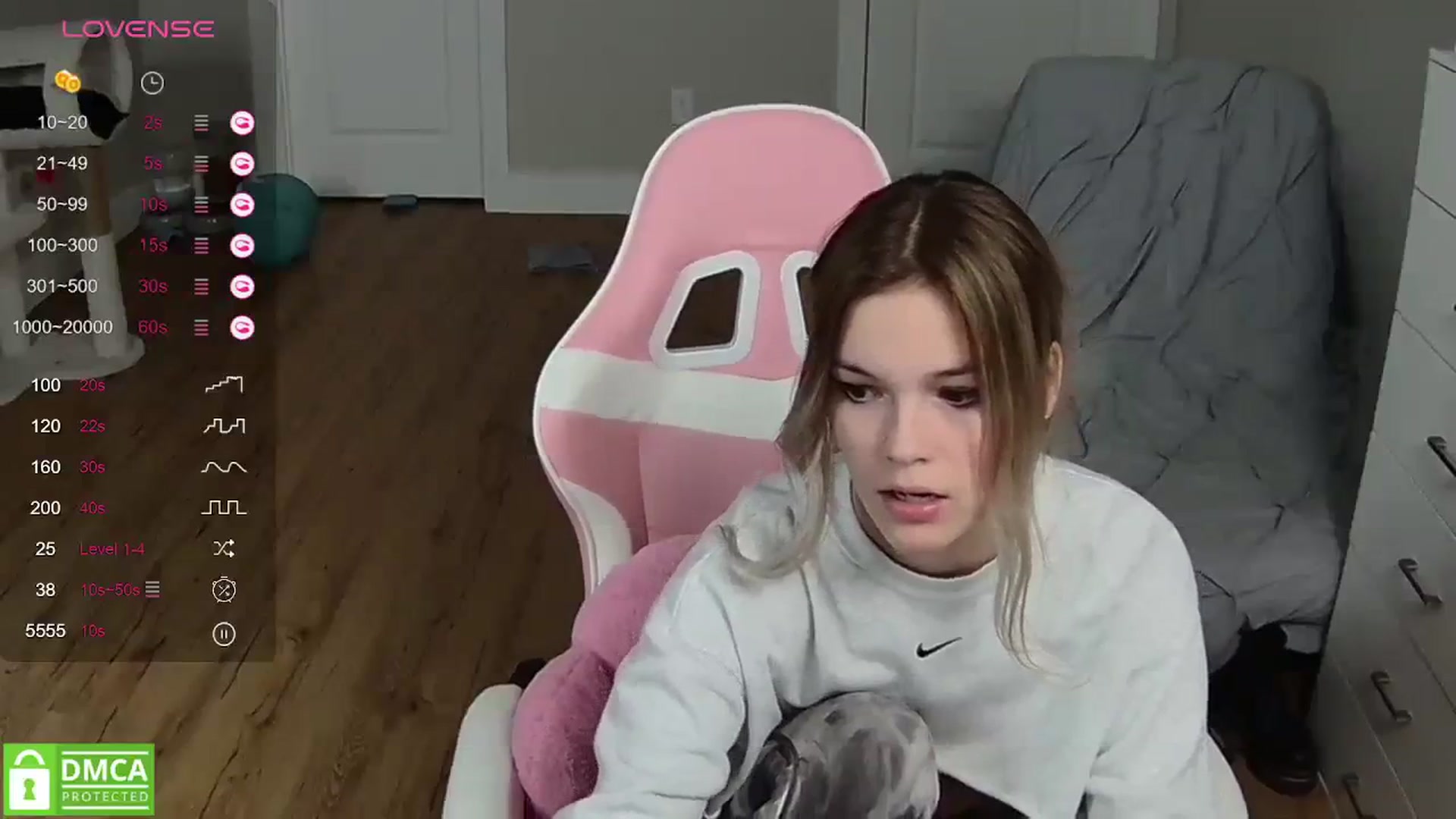 Gallery image thumbnail from Sarahsweets18's myfreecams stream on, 03/28/2024, 04:59 image 5 of 20