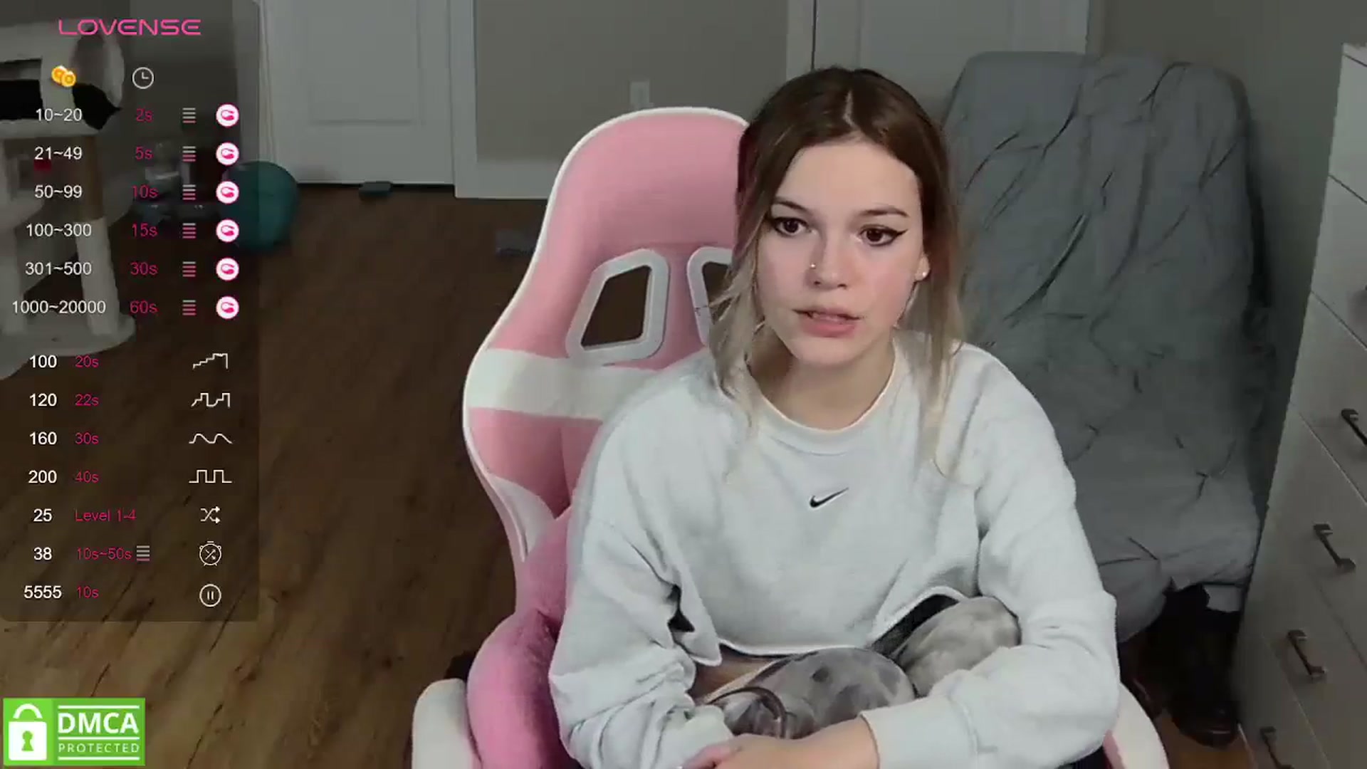 Gallery image thumbnail from Sarahsweets18's myfreecams stream on, 03/28/2024, 04:59 image 12 of 20