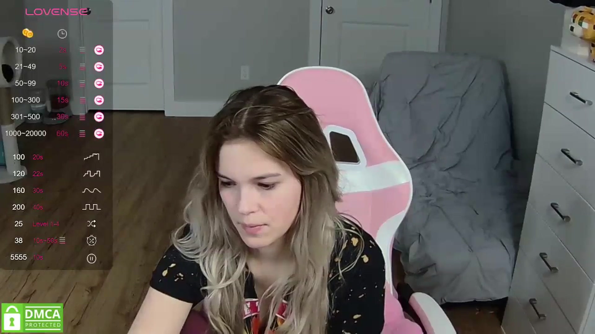 Gallery image thumbnail from Sarahsweets18's myfreecams stream on, 03/28/2024, 23:30 image 18 of 20