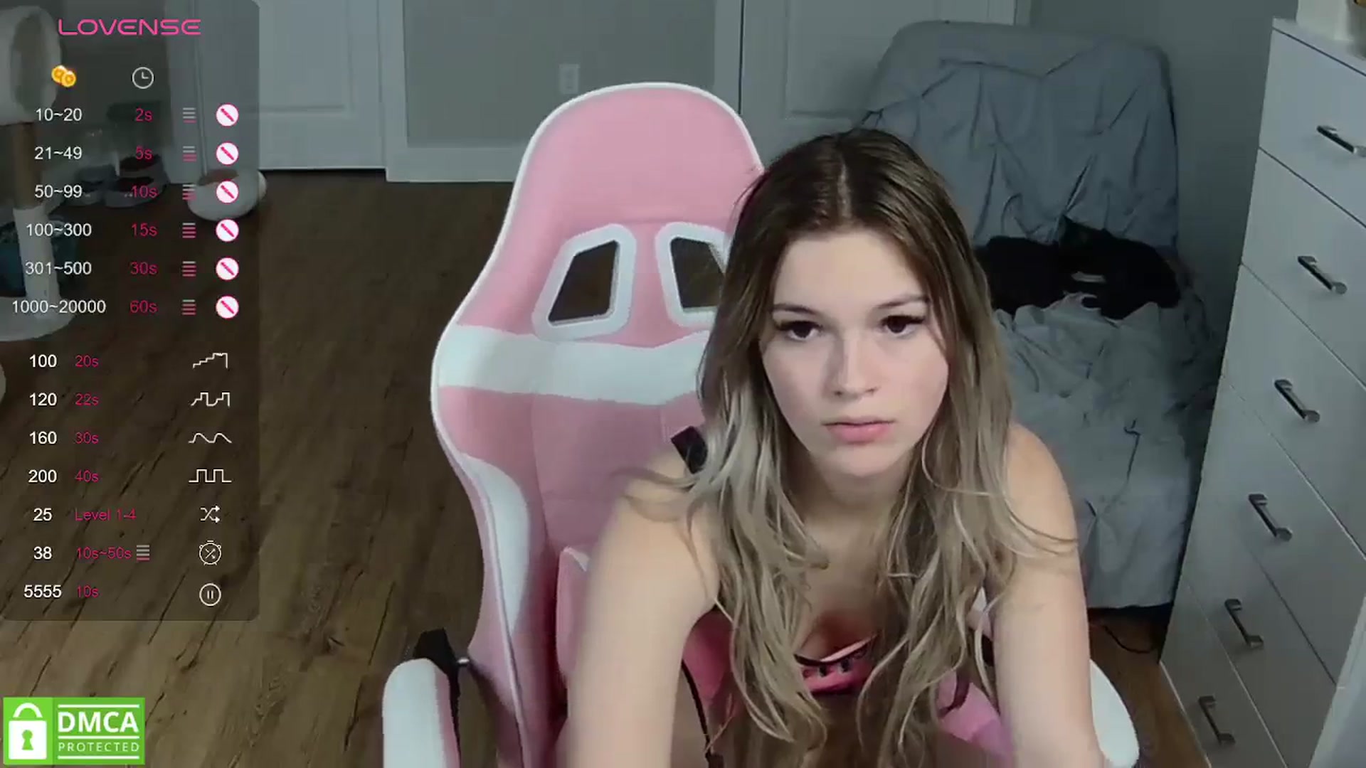 Gallery image thumbnail from Sarahsweets18's myfreecams stream on, 04/01/2024, 06:03 image 9 of 20