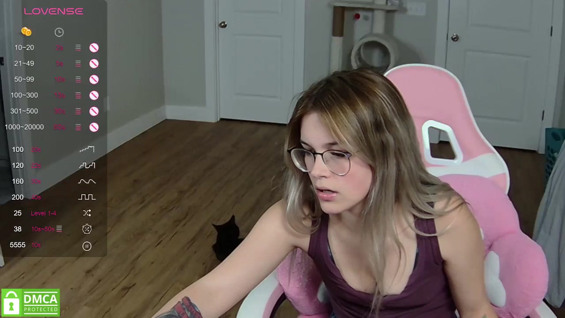 Gallery image thumbnail from Sarahsweets18's myfreecams stream on, 05/02/2024, 05:41 image 16 of 20