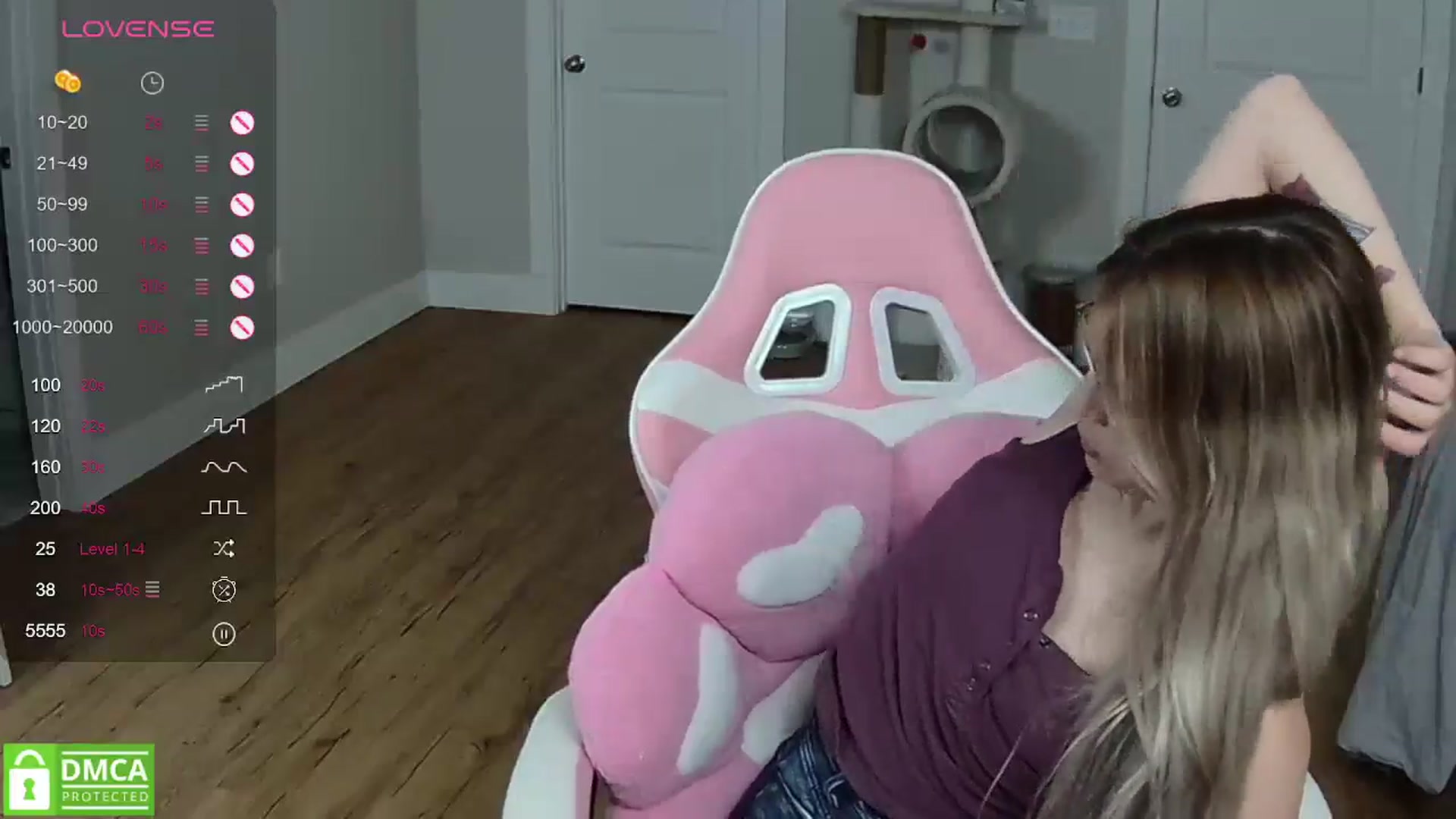 Gallery image thumbnail from Sarahsweets18's myfreecams stream on, 05/02/2024, 05:41 image 2 of 20