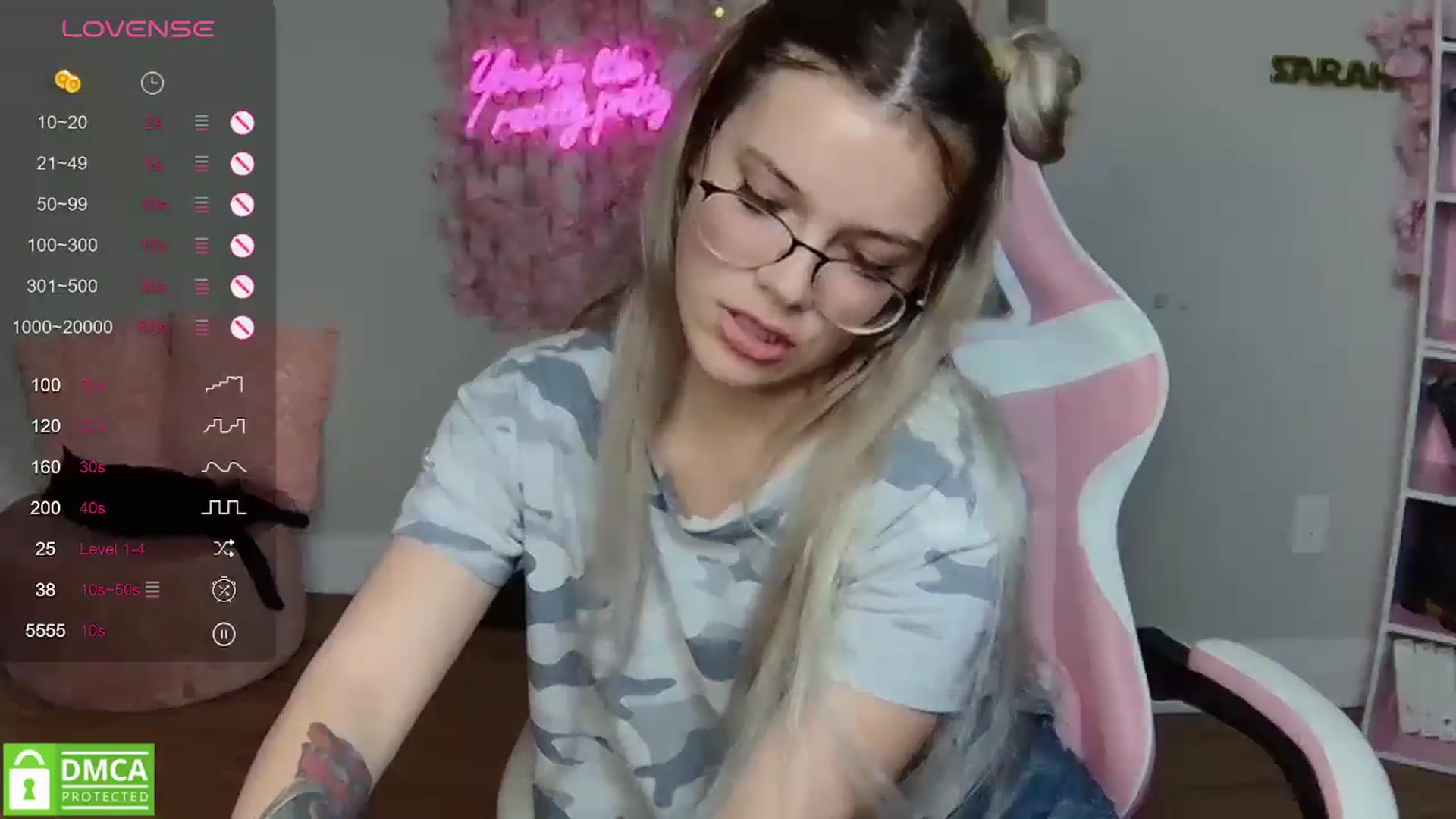 Gallery image thumbnail from Sarahsweets18's myfreecams stream on, 05/06/2024, 05:14 image 8 of 20