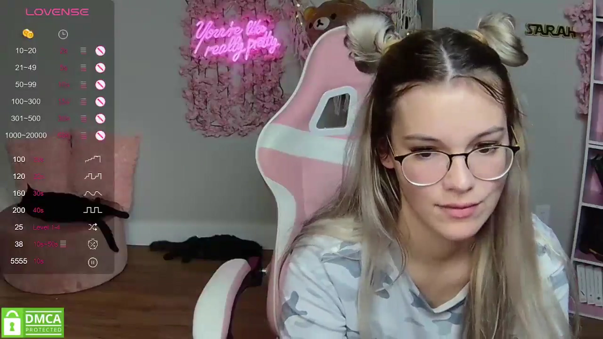 Gallery image thumbnail from Sarahsweets18's myfreecams stream on, 05/06/2024, 05:14 image 5 of 20