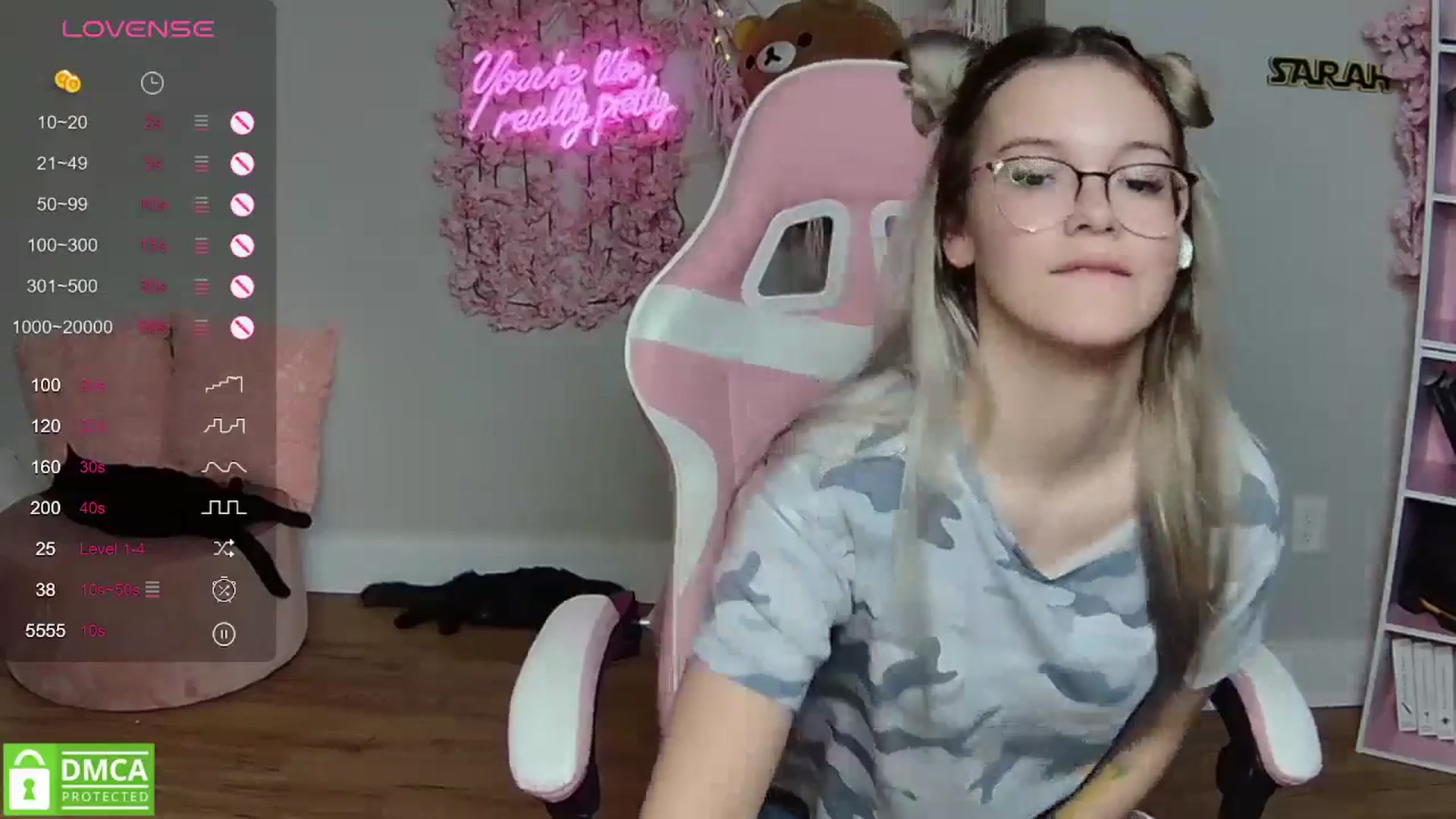 Gallery image thumbnail from Sarahsweets18's myfreecams stream on, 05/06/2024, 05:14 image 4 of 20