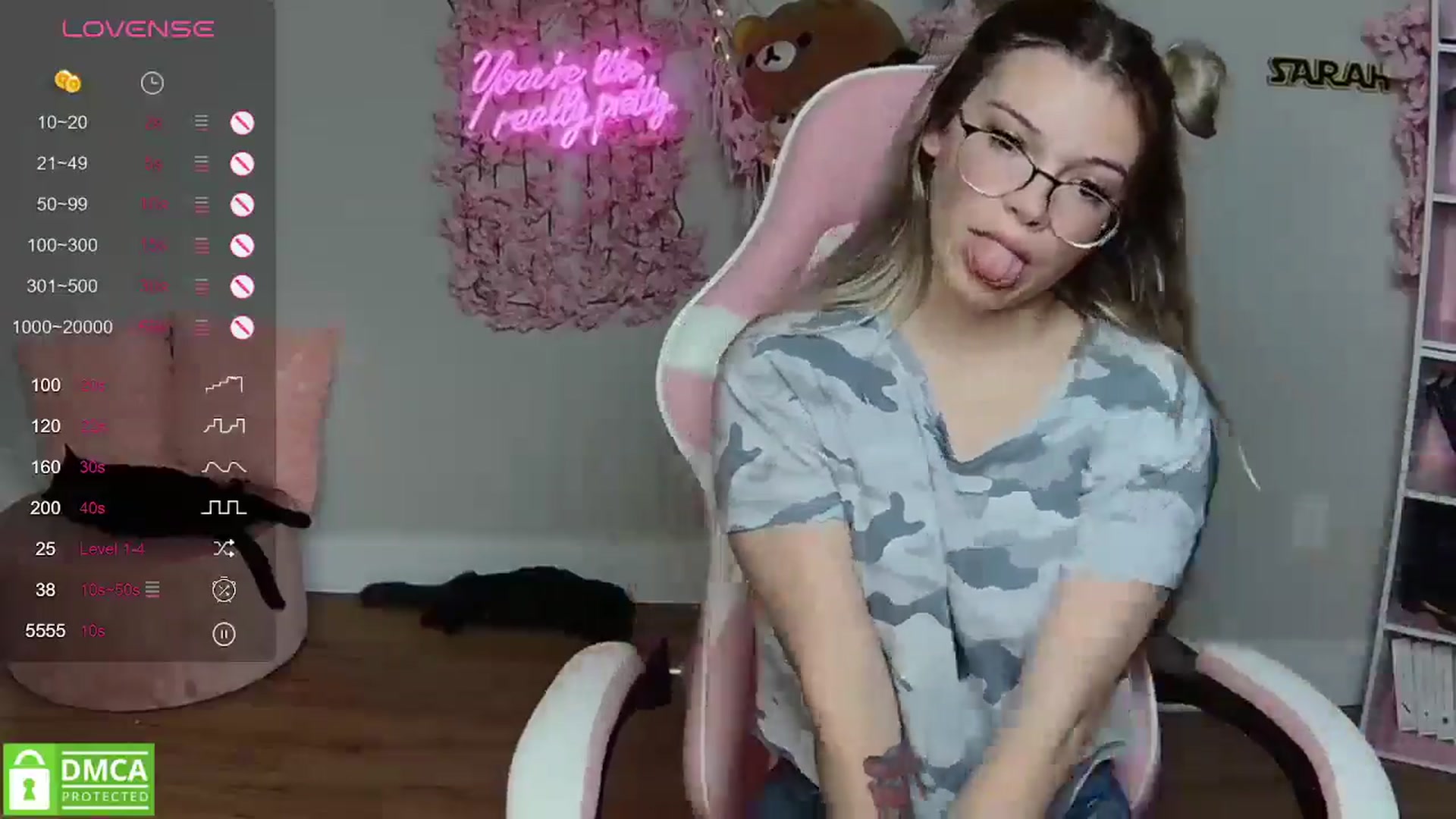 Gallery image thumbnail from Sarahsweets18's myfreecams stream on, 05/06/2024, 05:14 image 7 of 20