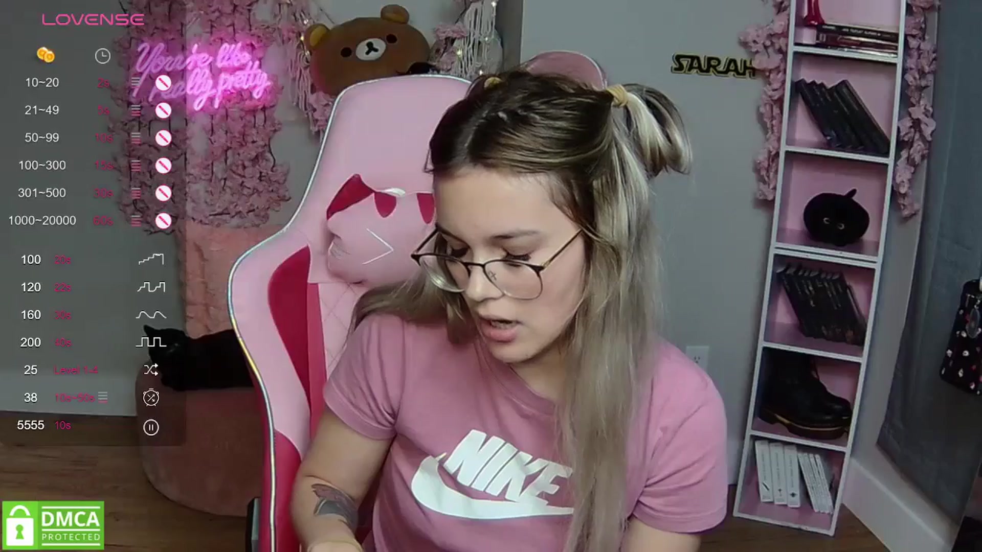 Gallery image thumbnail from Sarahsweets18's myfreecams stream on, 05/07/2024, 02:19 image 19 of 20