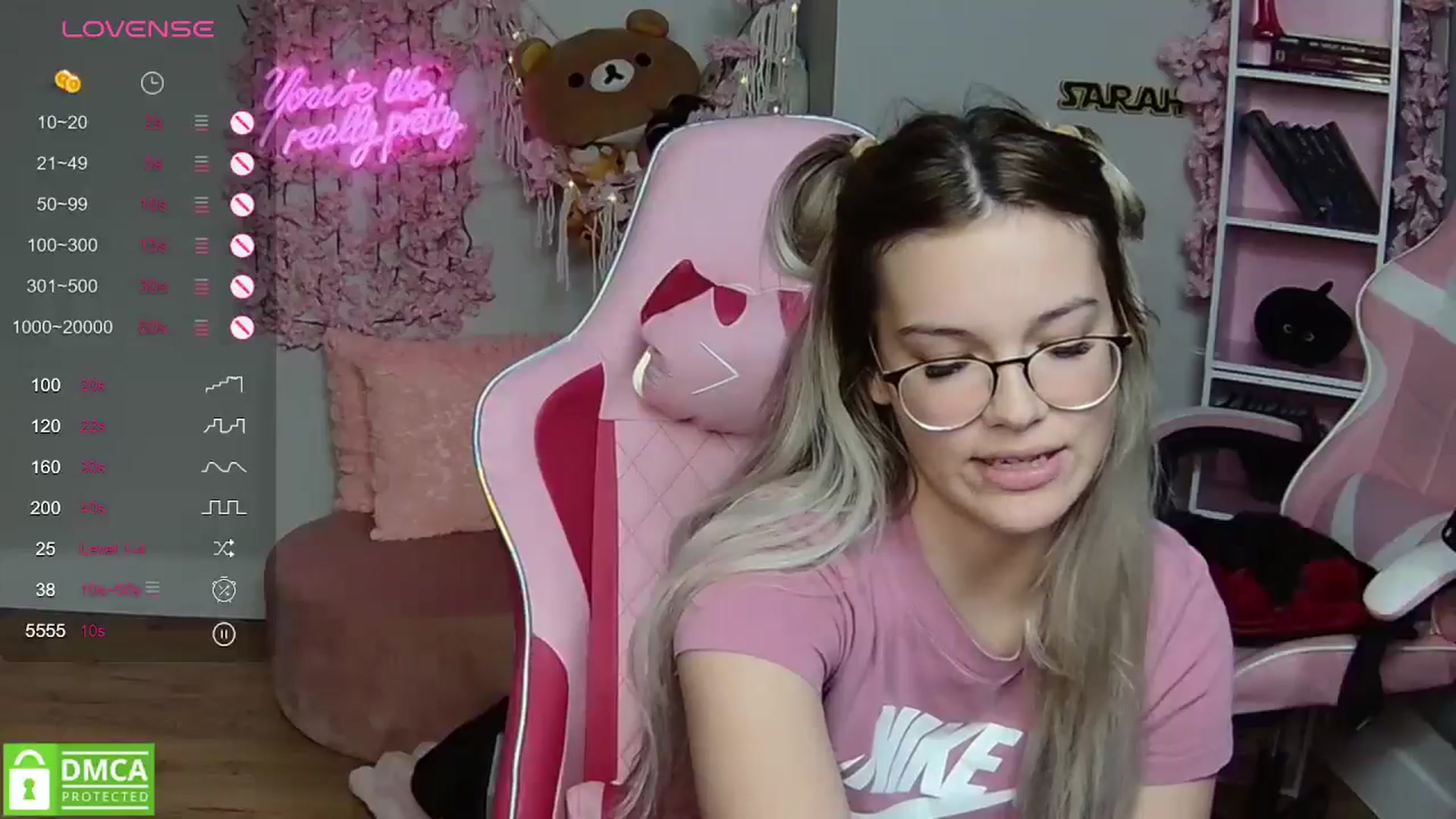 Gallery image thumbnail from Sarahsweets18's myfreecams stream on, 05/07/2024, 02:19 image 13 of 20