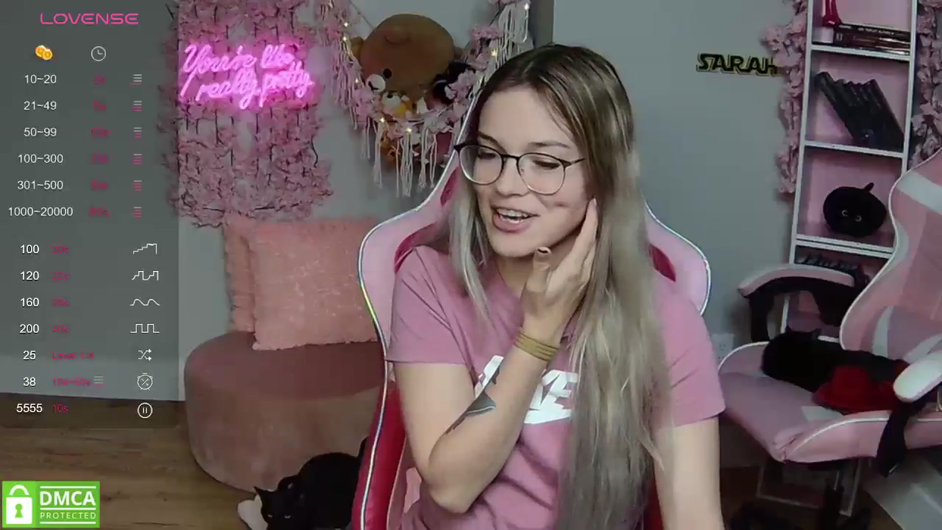 Gallery image thumbnail from Sarahsweets18's myfreecams stream on, 05/07/2024, 02:19 image 3 of 20