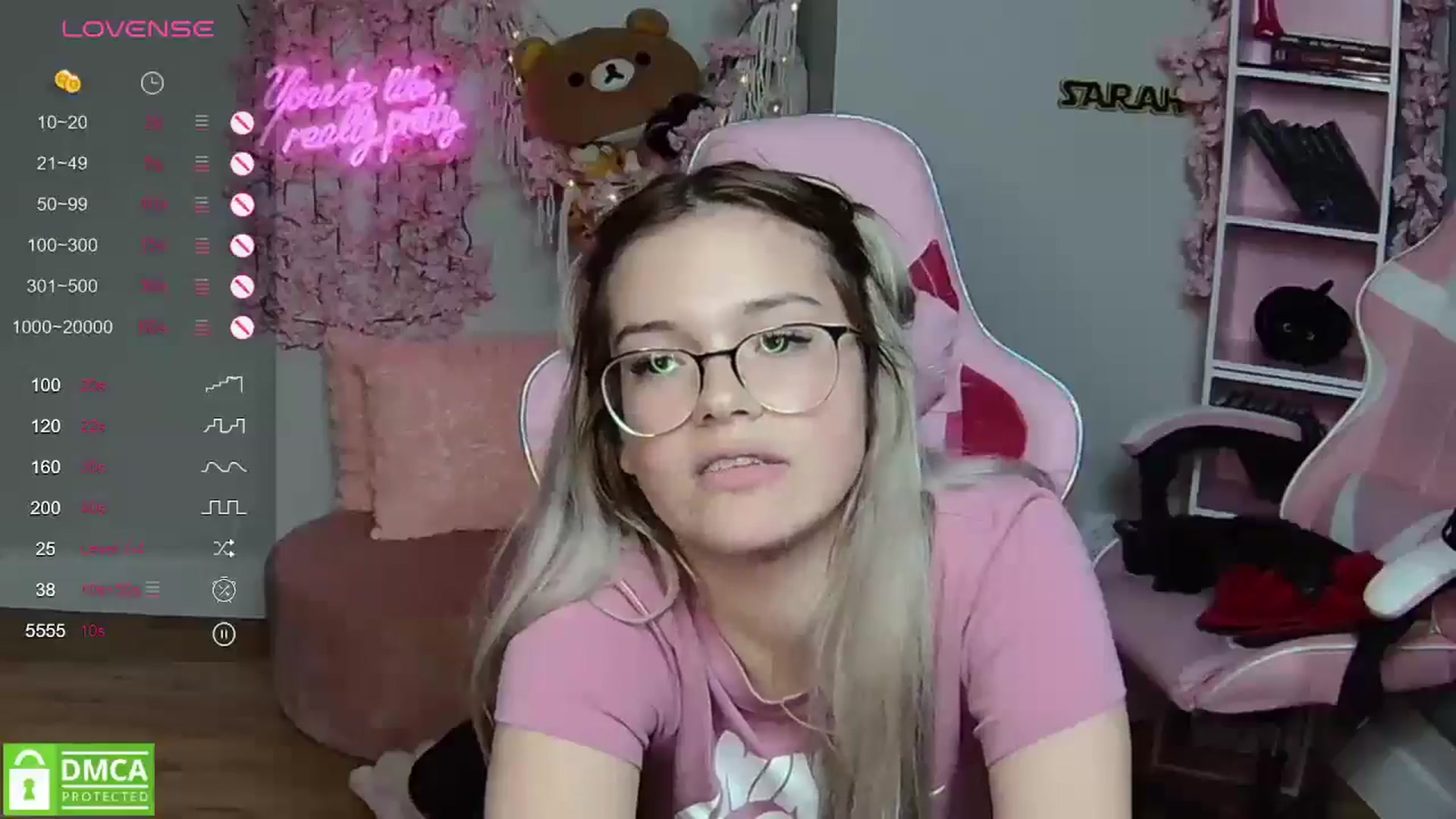 Gallery image thumbnail from Sarahsweets18's myfreecams stream on, 05/07/2024, 02:19 image 12 of 20