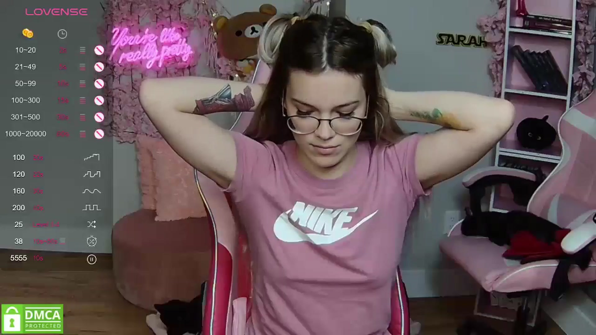 Gallery image thumbnail from Sarahsweets18's myfreecams stream on, 05/07/2024, 02:19 image 9 of 20