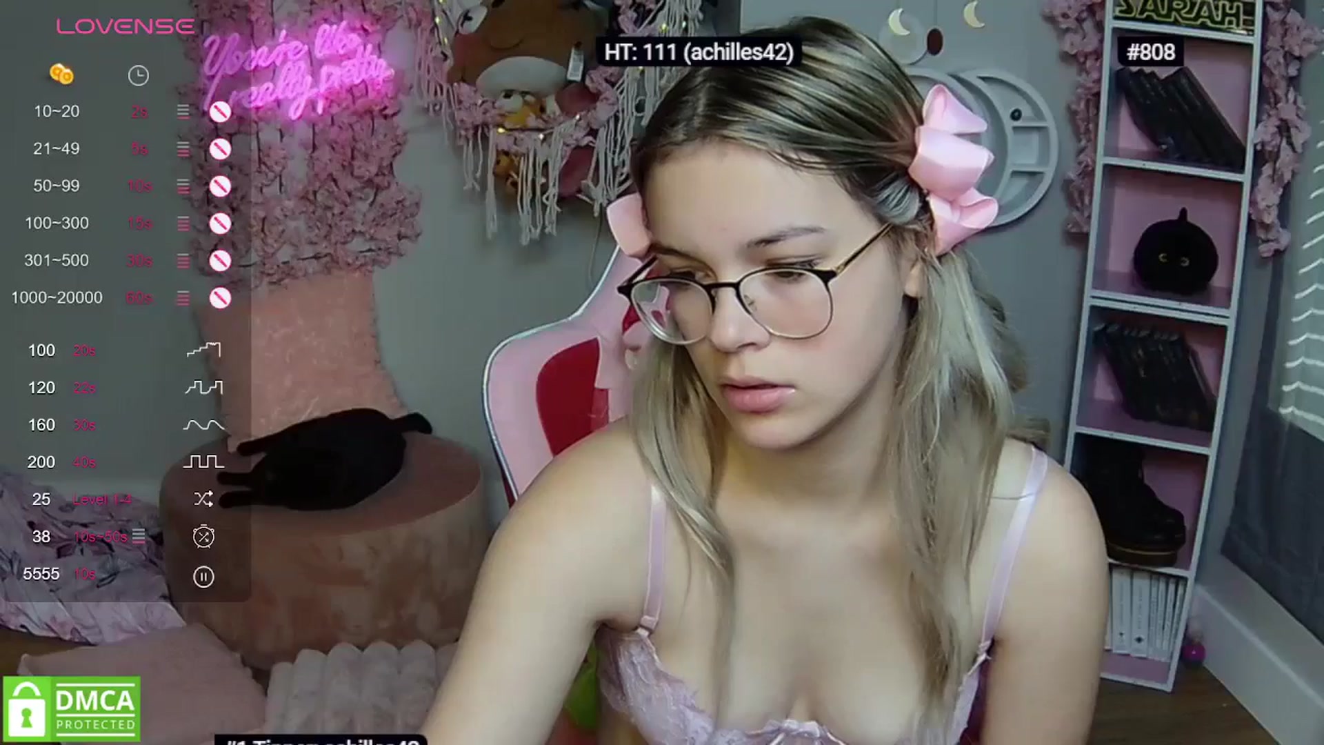 Gallery image thumbnail from Sarahsweets18's myfreecams stream on, 05/12/2024, 16:15 image 13 of 20