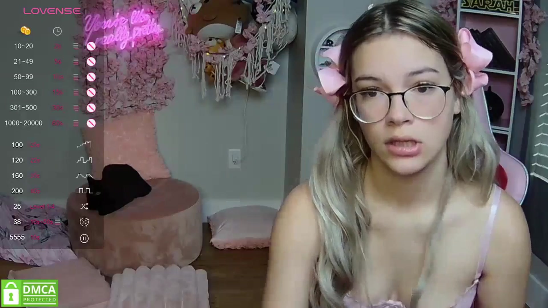 Gallery image thumbnail from Sarahsweets18's myfreecams stream on, 05/12/2024, 16:15 image 8 of 20