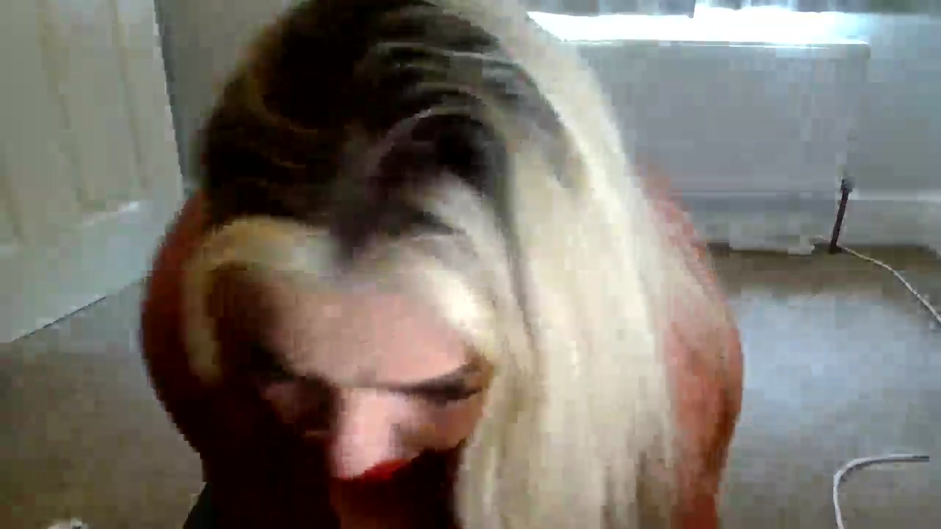 Gallery image thumbnail from Sarasbunny's myfreecams stream on, 05/15/2025, 09:27 image 16 of 20