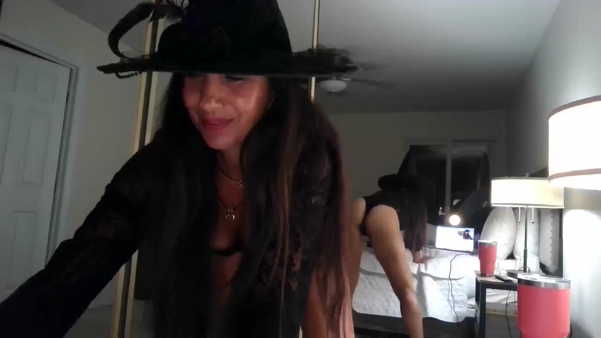 Gallery image thumbnail from SarenaJones's myfreecams stream on, 10/24/2025, 06:35 image 8 of 20