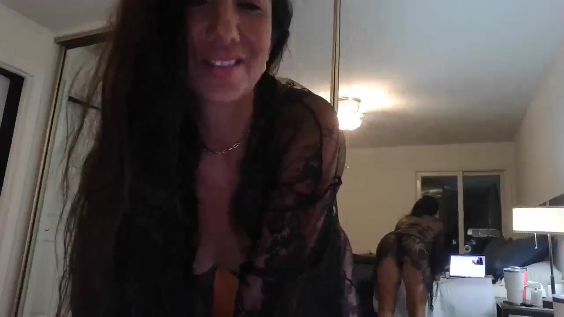Gallery image thumbnail from SarenaJones's myfreecams stream on, 11/08/2025, 07:57 image 5 of 20