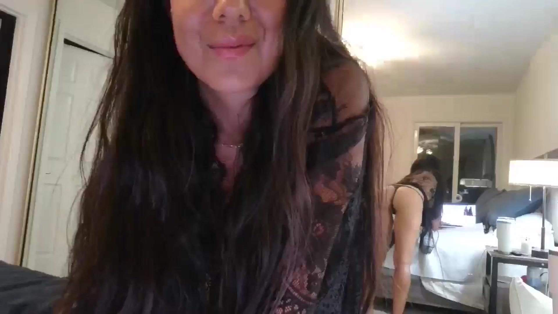 Gallery image thumbnail from SarenaJones's myfreecams stream on, 11/08/2025, 09:43 image 4 of 20
