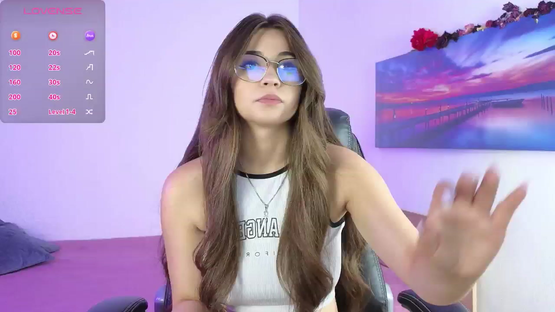 Gallery image thumbnail from SarinaVelvet's myfreecams stream on, 07/20/2024, 20:07 image 3 of 20