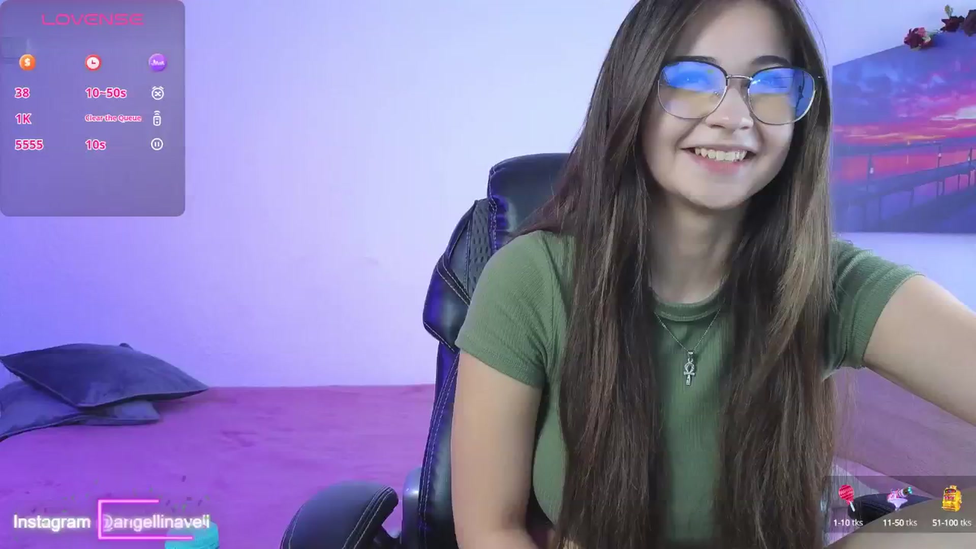 Gallery image thumbnail from SarinaVelvet's myfreecams stream on, 07/22/2024, 19:07 image 18 of 20