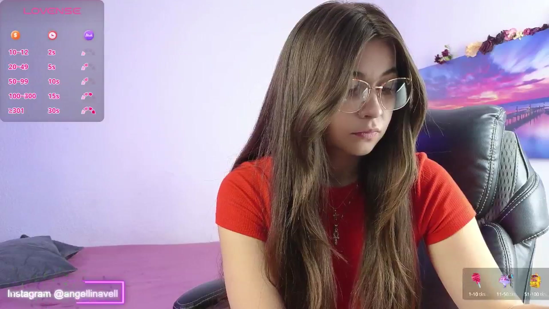 Gallery image thumbnail from SarinaVelvet's myfreecams stream on, 07/27/2024, 20:08 image 18 of 20