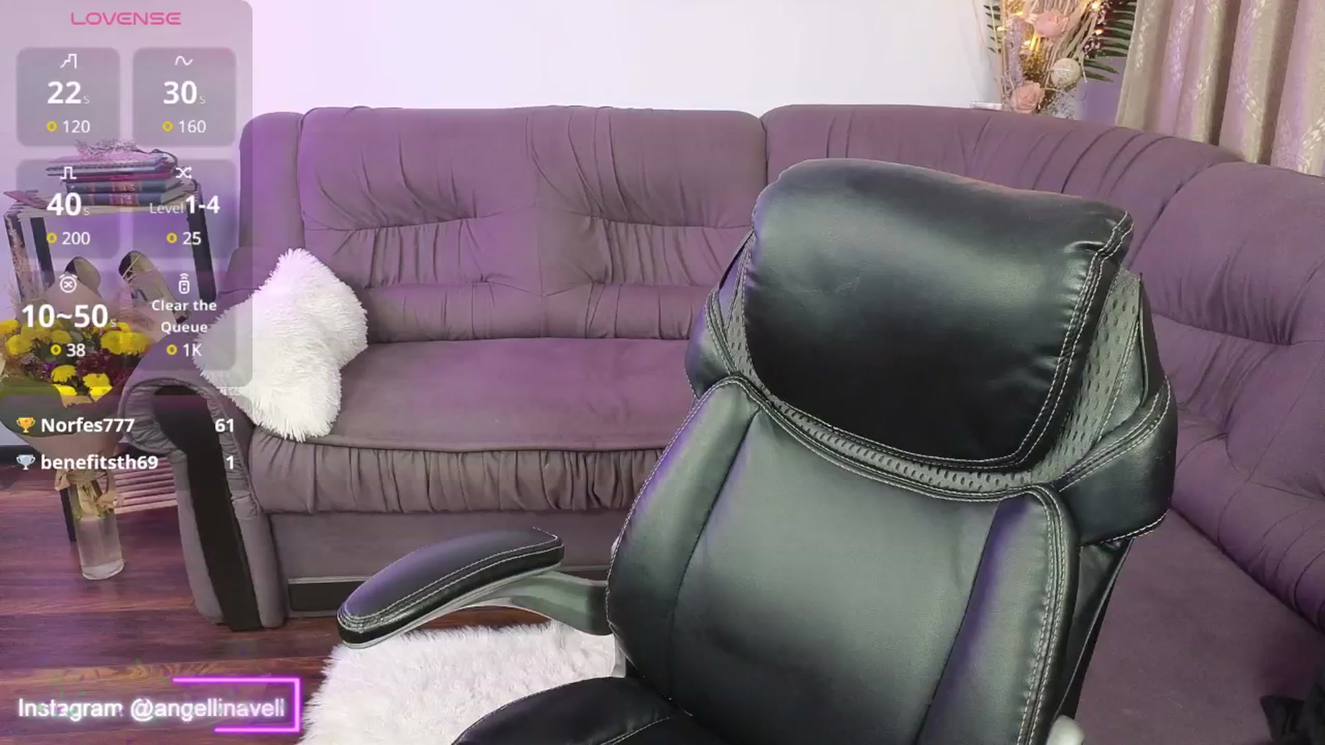 Gallery image thumbnail from SarinaVelvet's myfreecams stream on, 10/08/2024, 16:39 image 4 of 20