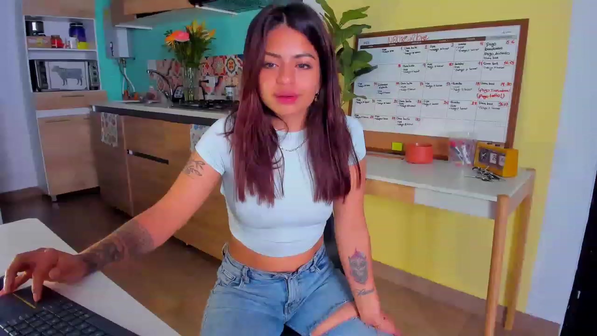 Gallery image thumbnail from SarishaLove's myfreecams stream on, 11/29/2022, 11:29 image 20 of 20