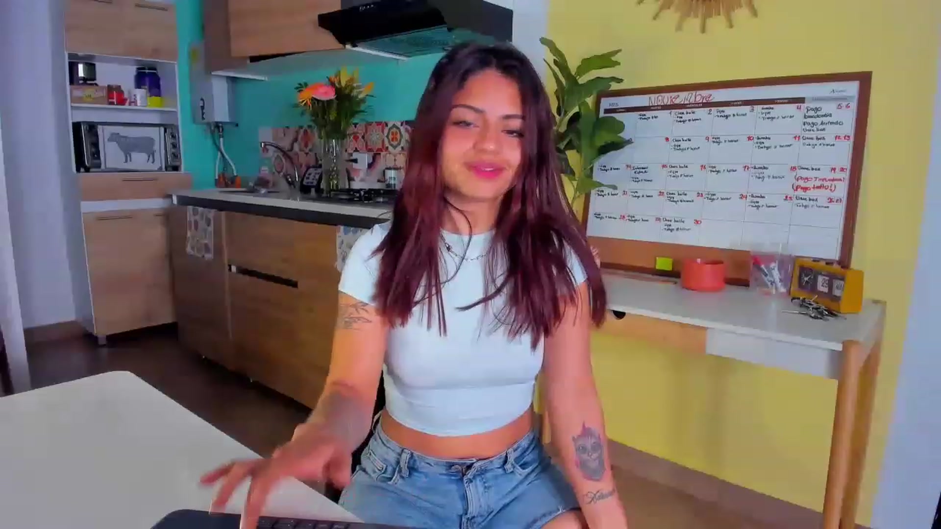 Gallery image thumbnail from SarishaLove's myfreecams stream on, 11/29/2022, 13:11 image 7 of 20