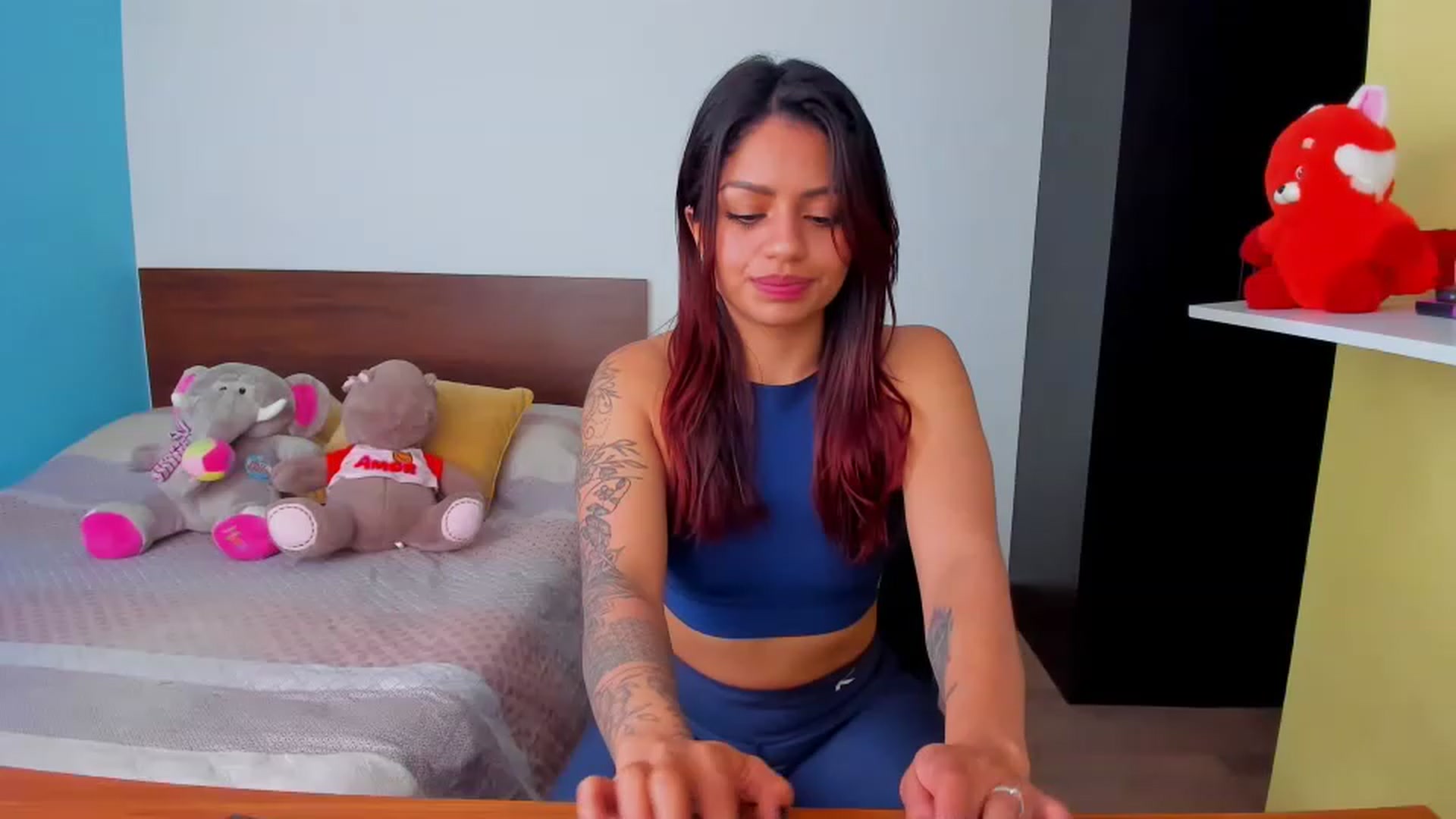 Gallery image thumbnail from SarishaLove's myfreecams stream on, 04/25/2023, 12:49 image 18 of 20