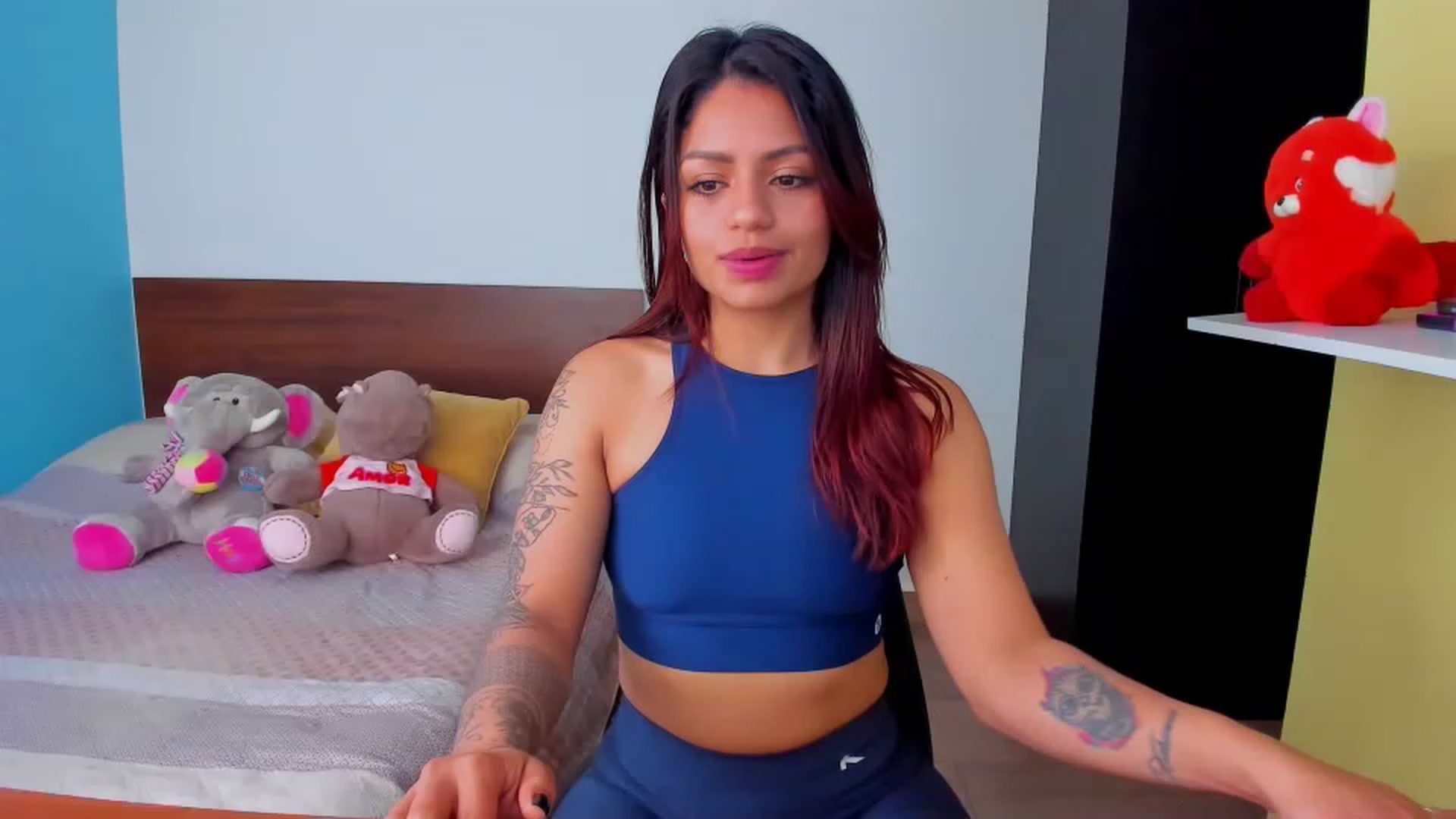 Gallery image thumbnail from SarishaLove's myfreecams stream on, 04/25/2023, 12:49 image 16 of 20