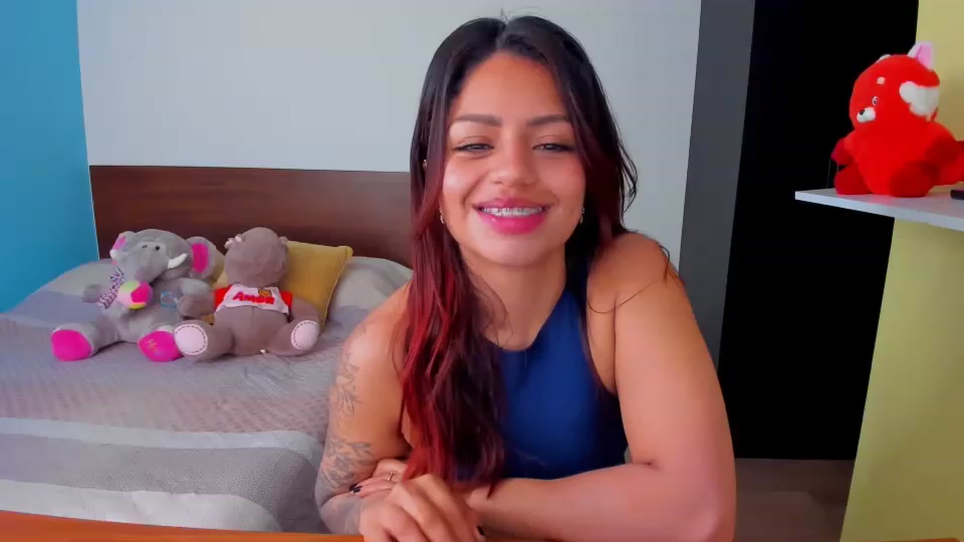 Gallery image thumbnail from SarishaLove's myfreecams stream on, 04/25/2023, 12:49 image 3 of 20