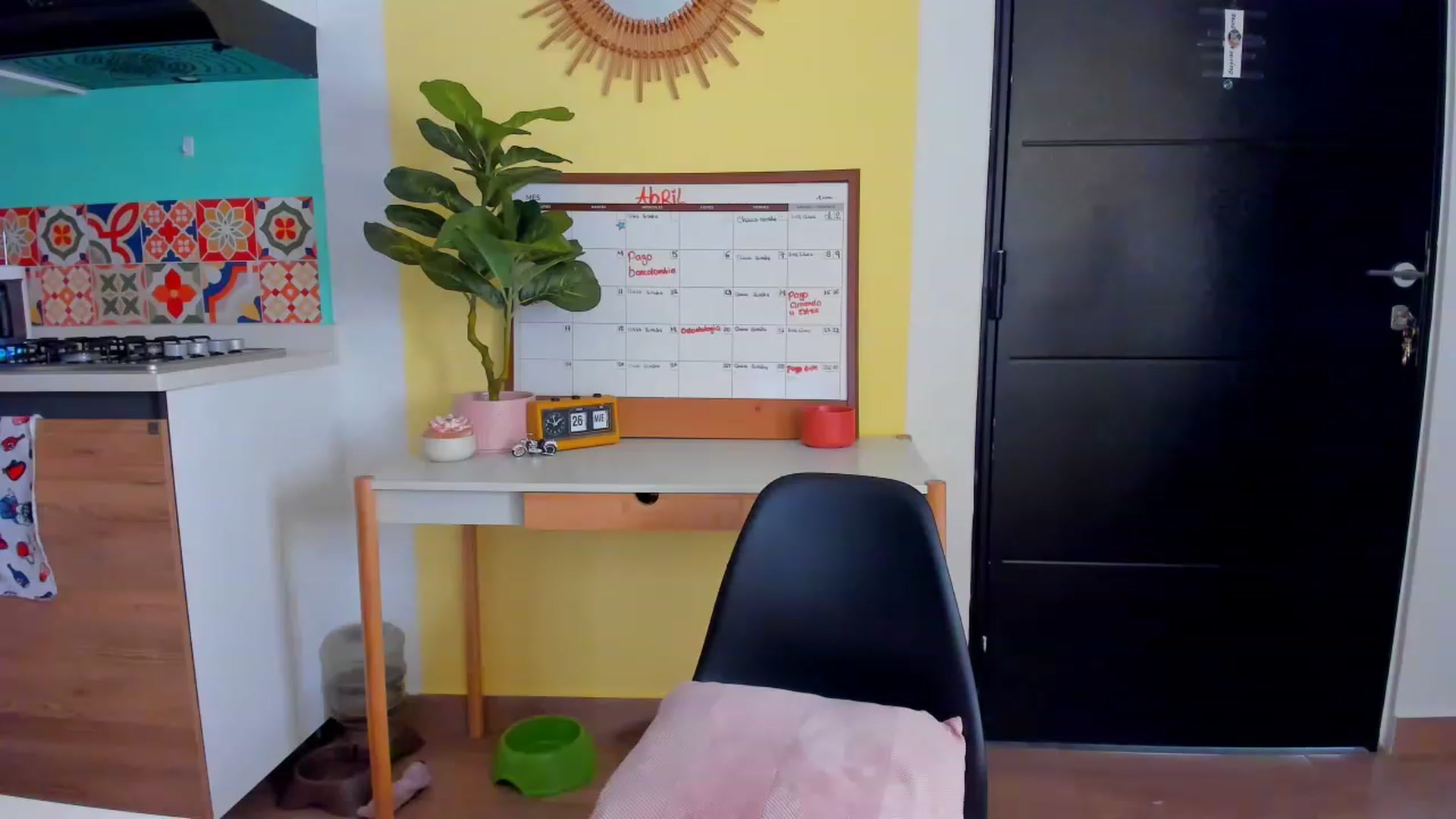 Gallery image thumbnail from SarishaLove's myfreecams stream on, 04/28/2023, 11:10 image 20 of 20
