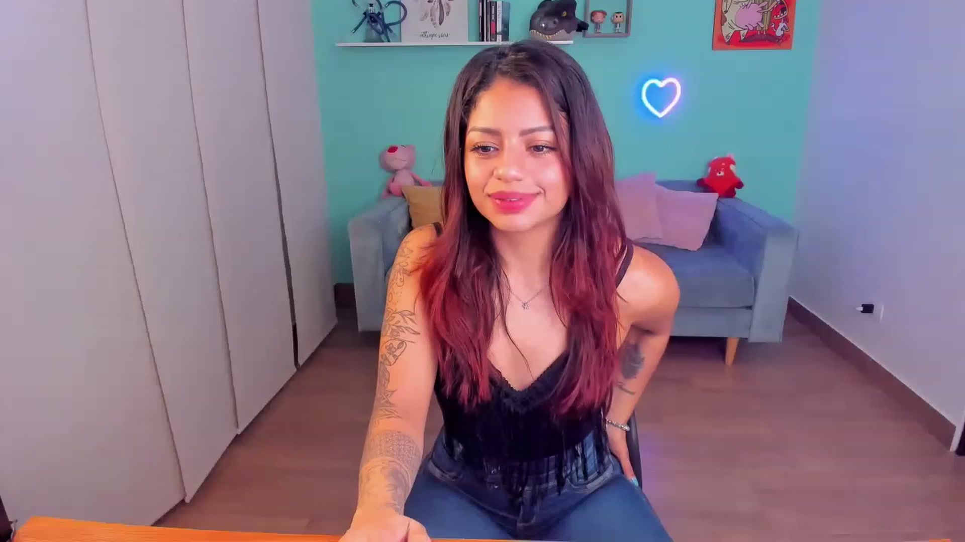 Gallery image thumbnail from SarishaLove's myfreecams stream on, 05/24/2023, 10:17 image 11 of 20