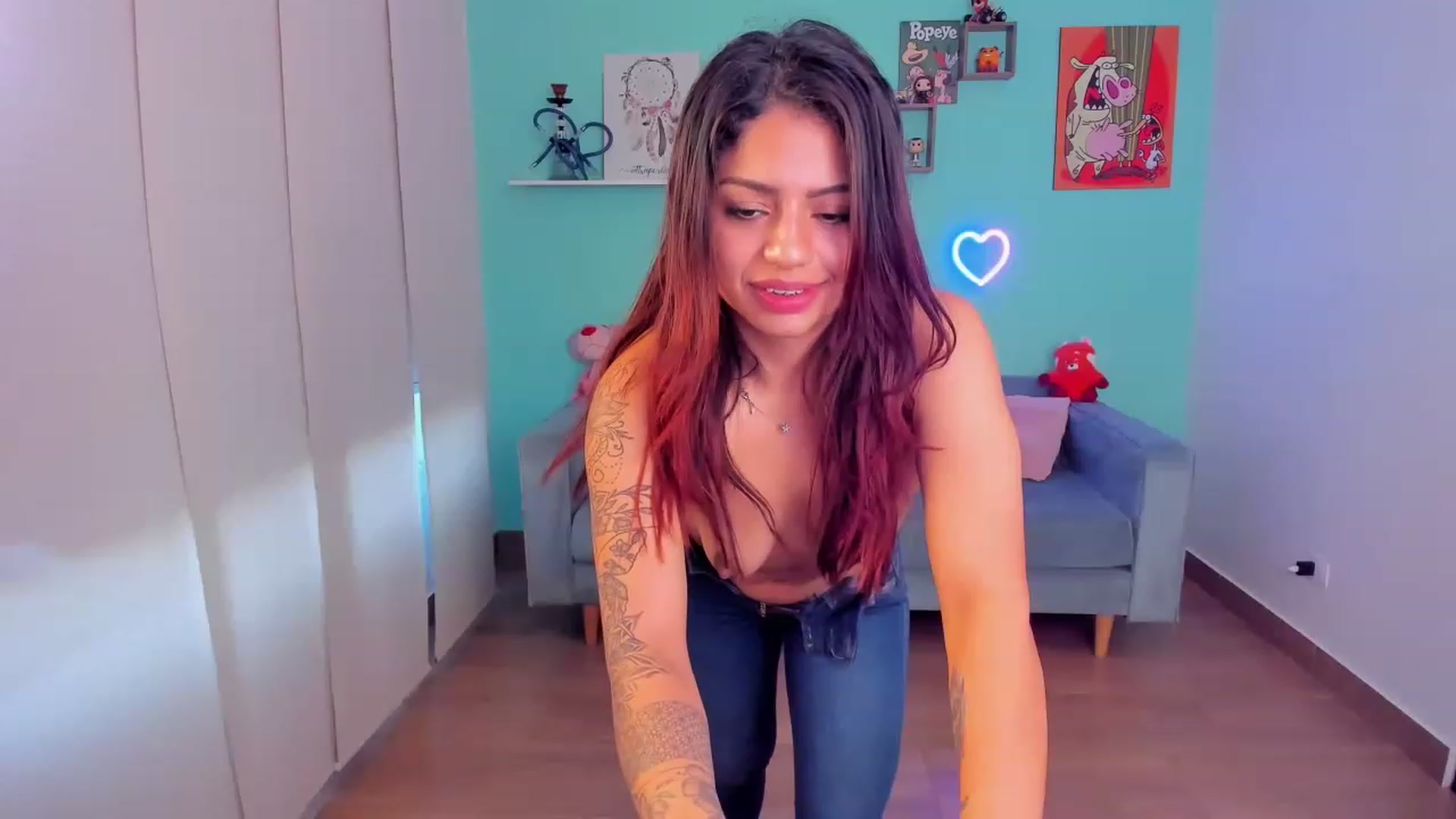 Gallery image thumbnail from SarishaLove's myfreecams stream on, 05/24/2023, 11:57 image 6 of 20