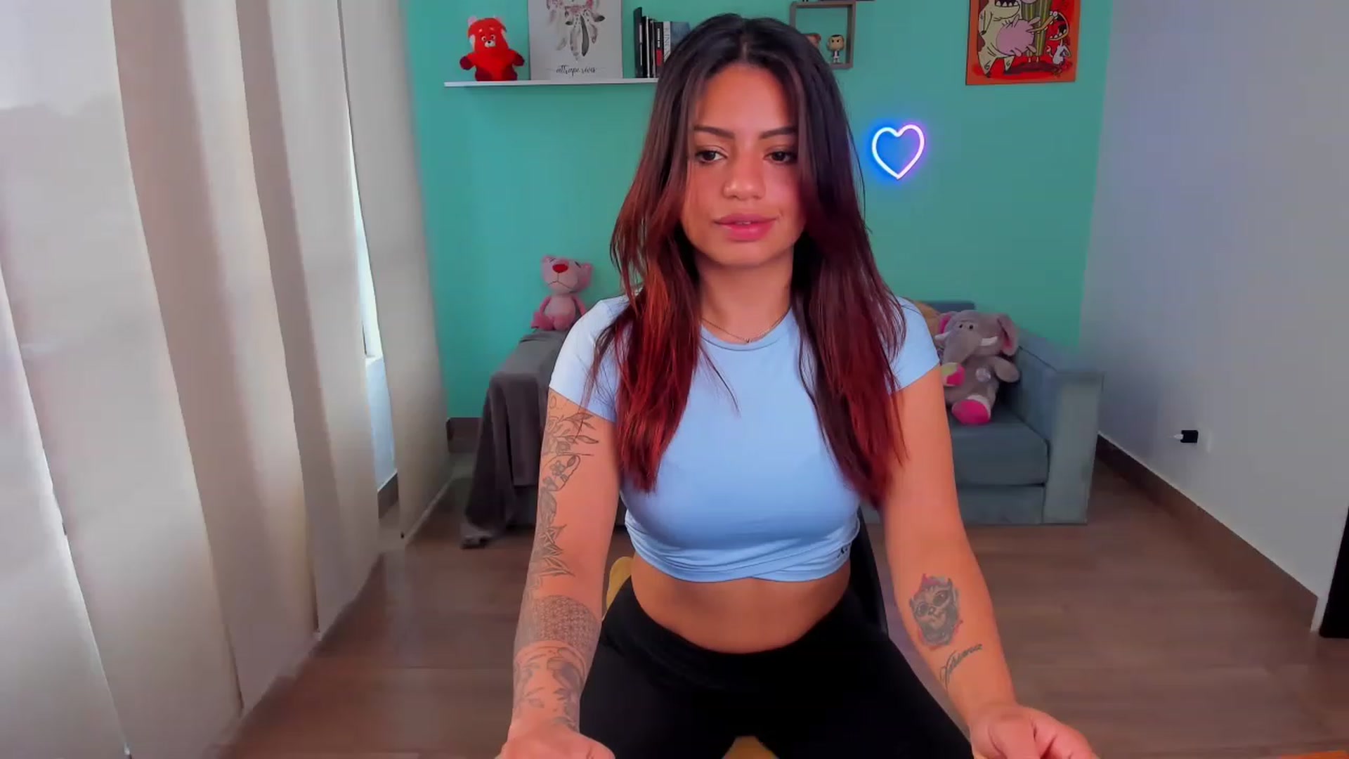 Gallery image thumbnail from SarishaLove's myfreecams stream on, 05/31/2023, 12:35 image 4 of 20