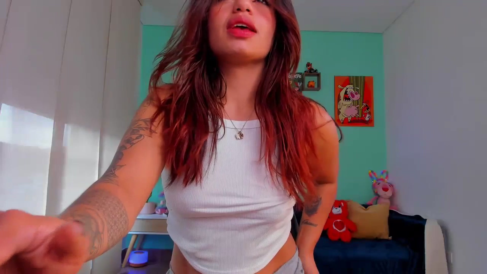 Gallery image thumbnail from SarishaLove's myfreecams stream on, 07/08/2023, 12:37 image 9 of 20