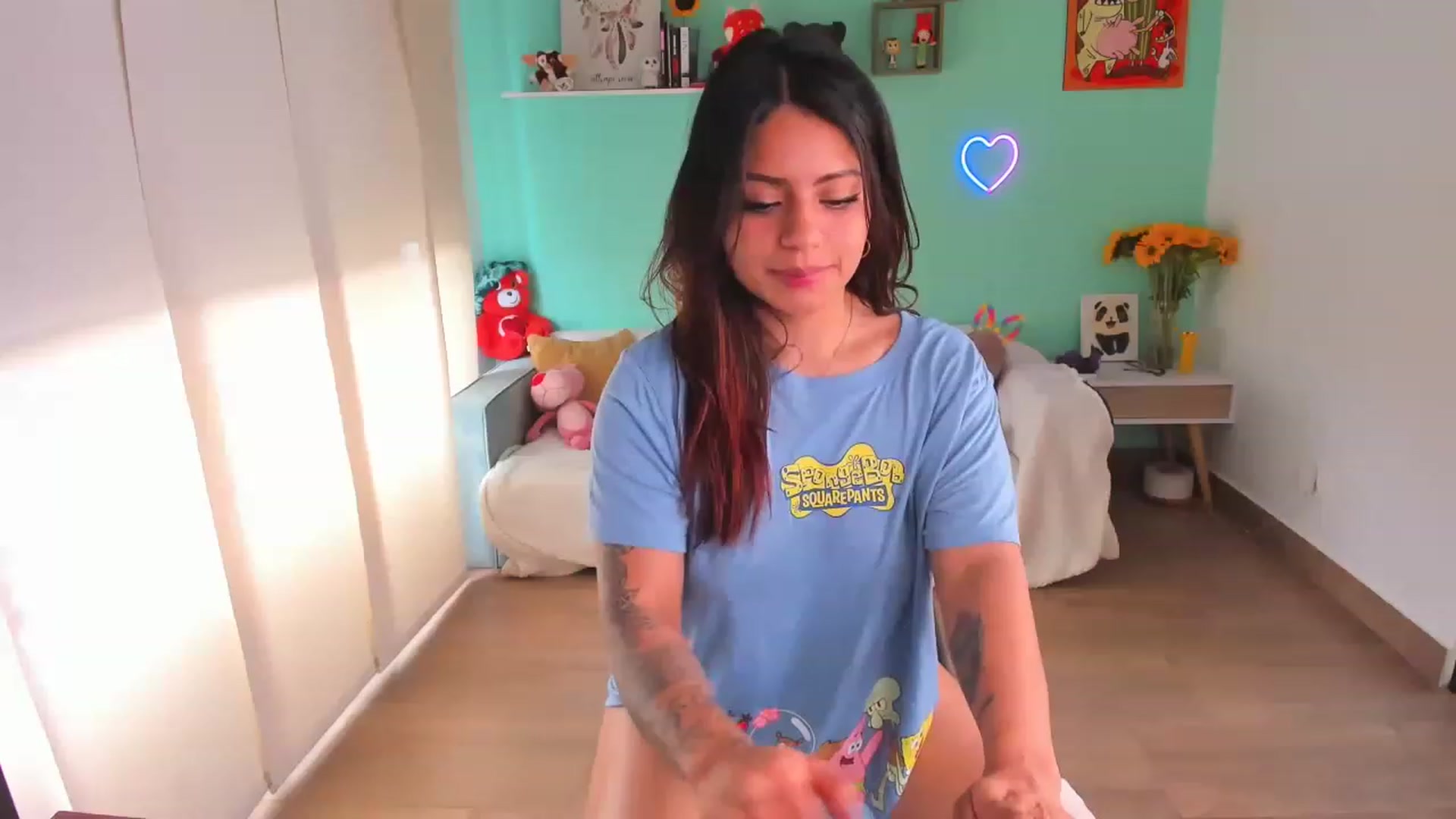 Gallery image thumbnail from SarishaLove's myfreecams stream on, 07/31/2023, 17:20 image 15 of 20