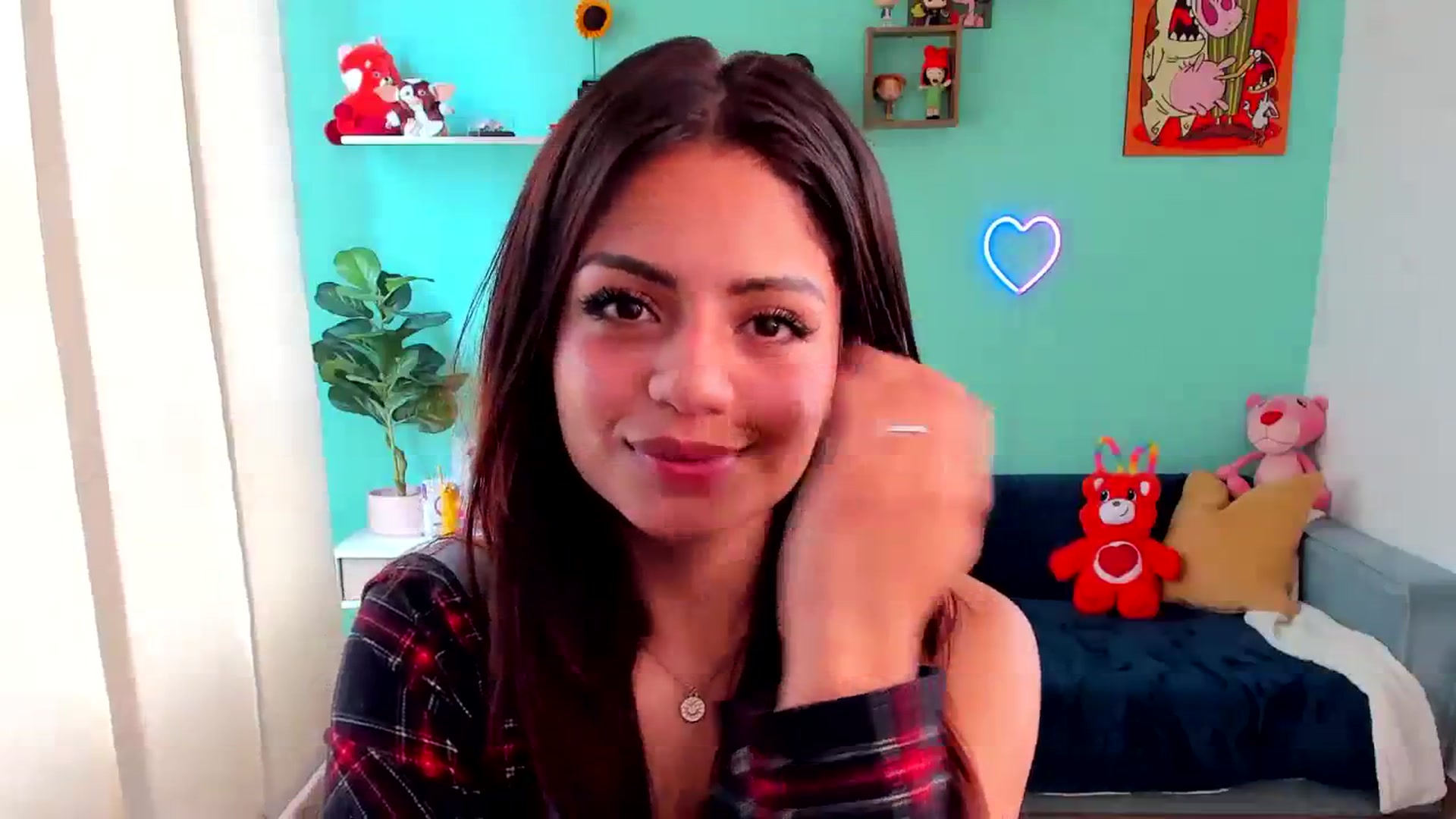 Gallery image thumbnail from SarishaLove's myfreecams stream on, 08/16/2023, 15:53 image 18 of 20