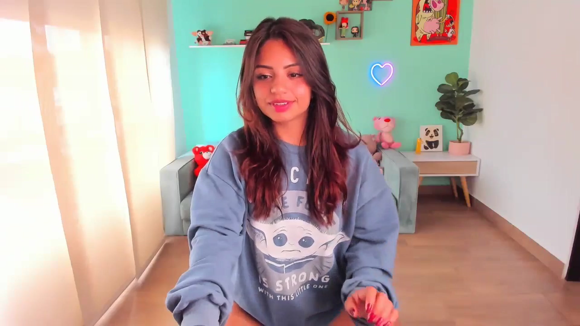Gallery image thumbnail from SarishaLove's myfreecams stream on, 09/24/2023, 13:34 image 3 of 20